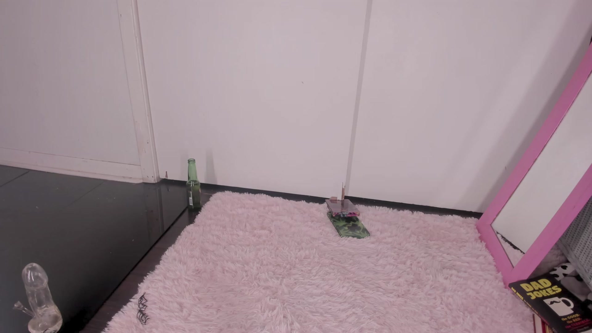 Gallery image thumbnail from NaomiDee's myfreecams stream on, 09/10/2023, 03:48 image 10 of 20
