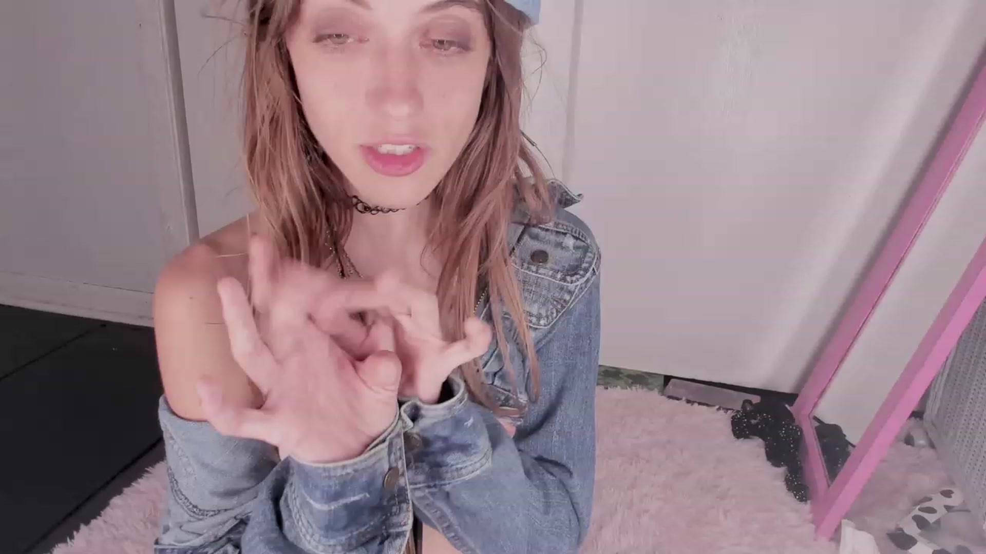 Gallery image thumbnail from NaomiDee's myfreecams stream on, 09/10/2023, 10:32 image 17 of 20