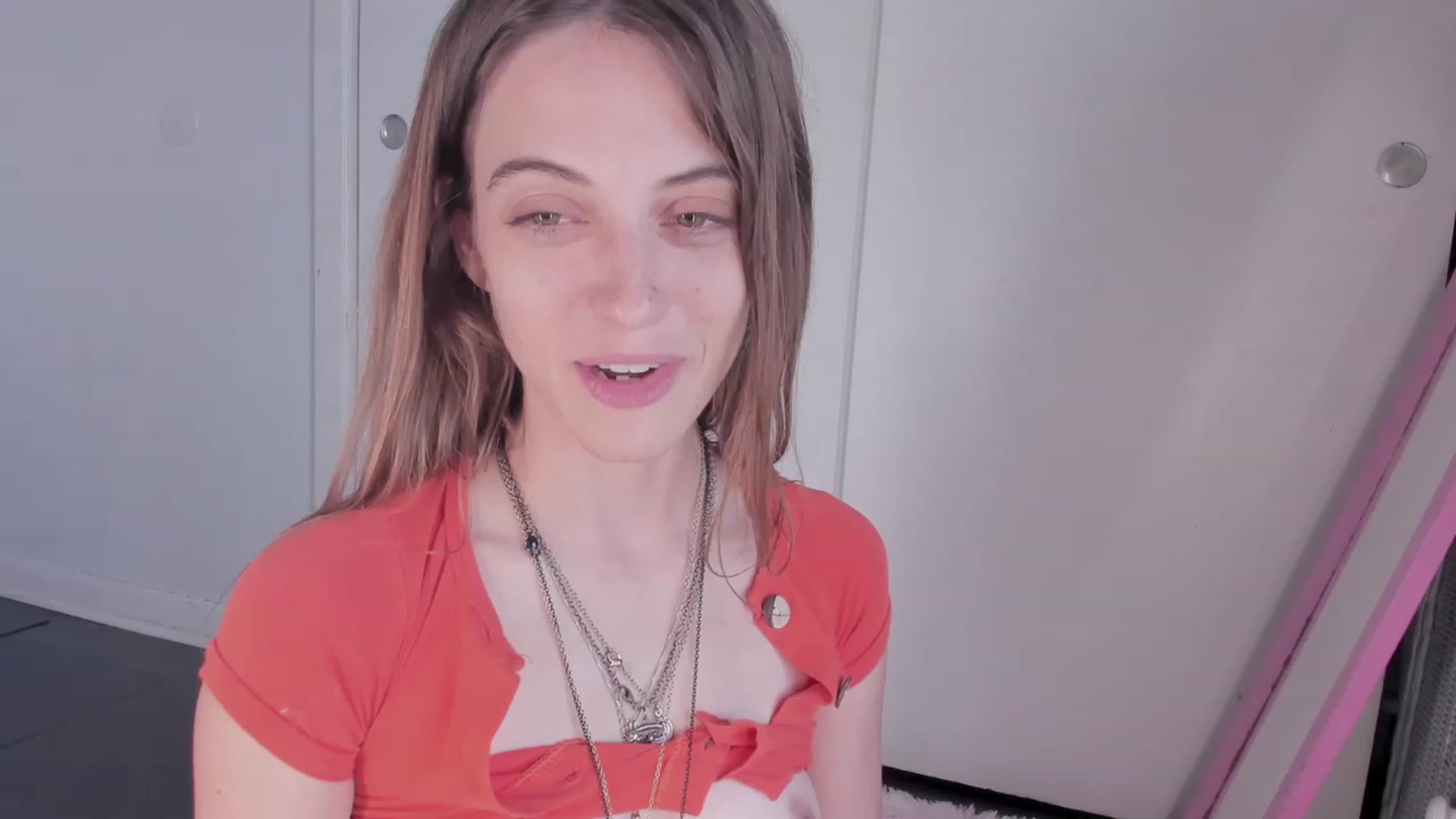 Gallery image thumbnail from NaomiDee's myfreecams stream on, 09/12/2023, 24:15 image 15 of 20