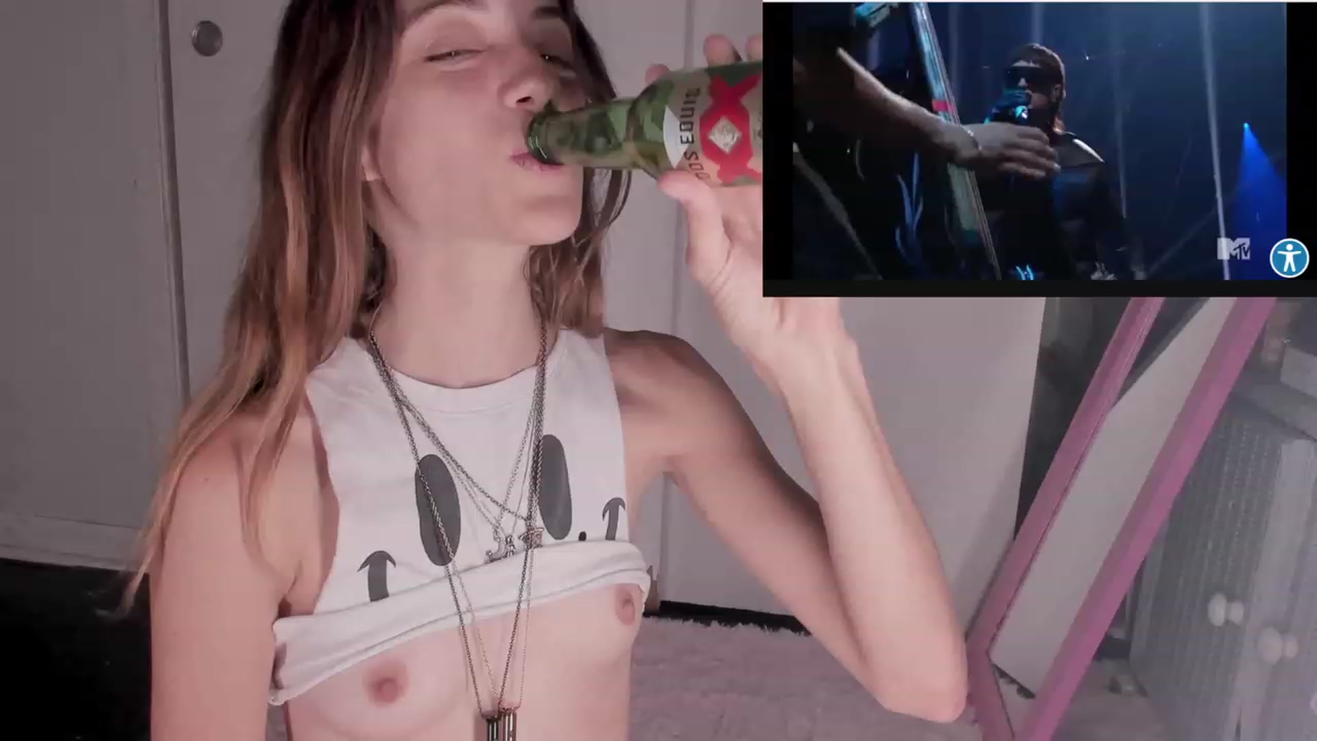 Gallery image thumbnail from NaomiDee's myfreecams stream on, 09/13/2023, 02:33 image 17 of 20