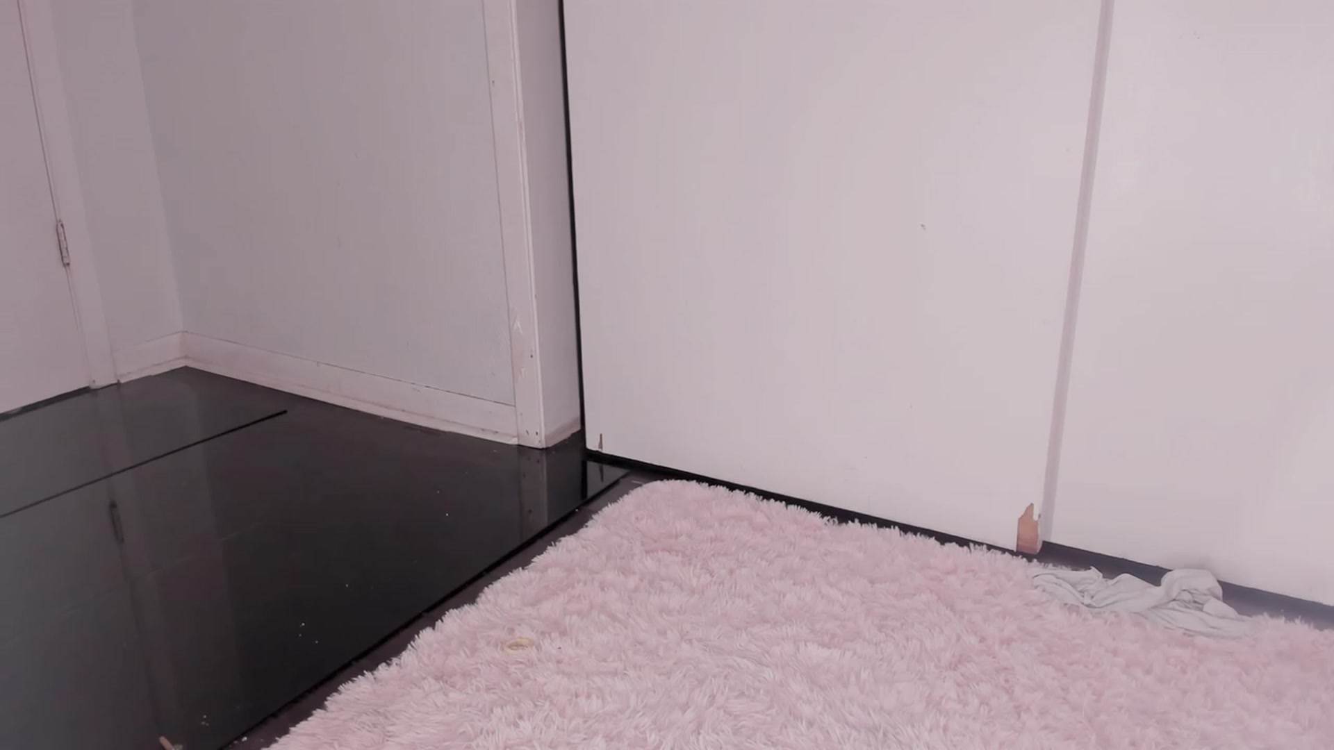 Gallery image thumbnail from NaomiDee's myfreecams stream on, 09/13/2023, 06:52 image 10 of 20