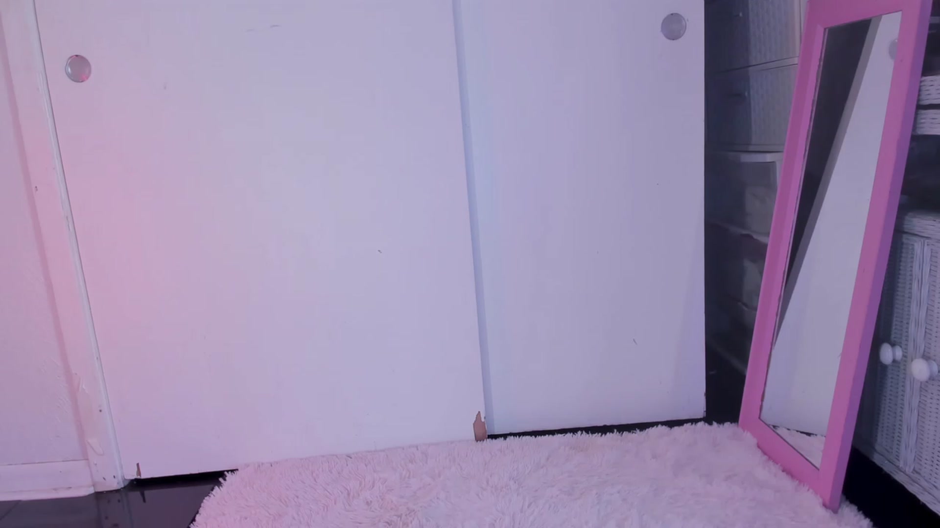 Gallery image thumbnail from NaomiDee's myfreecams stream on, 09/15/2023, 21:31 image 2 of 20