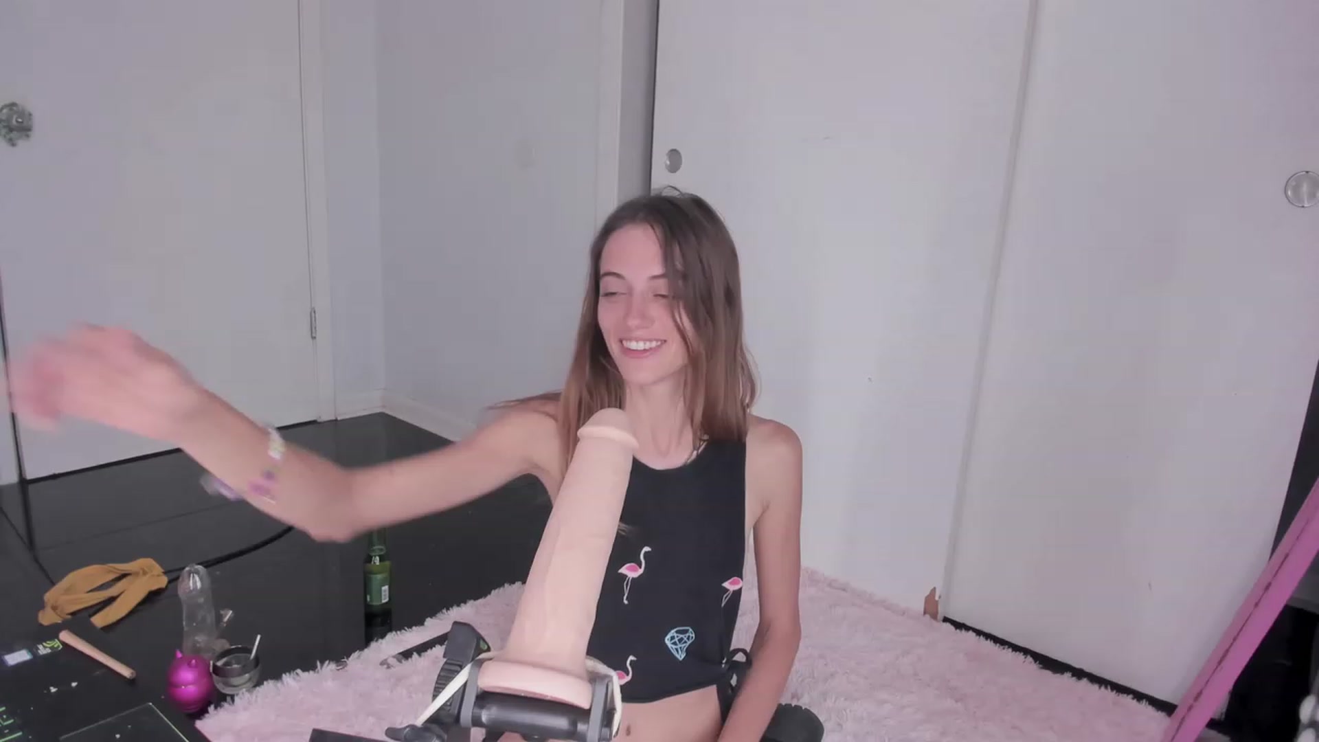 Gallery image thumbnail from NaomiDee's myfreecams stream on, 09/16/2023, 22:21 image 13 of 20