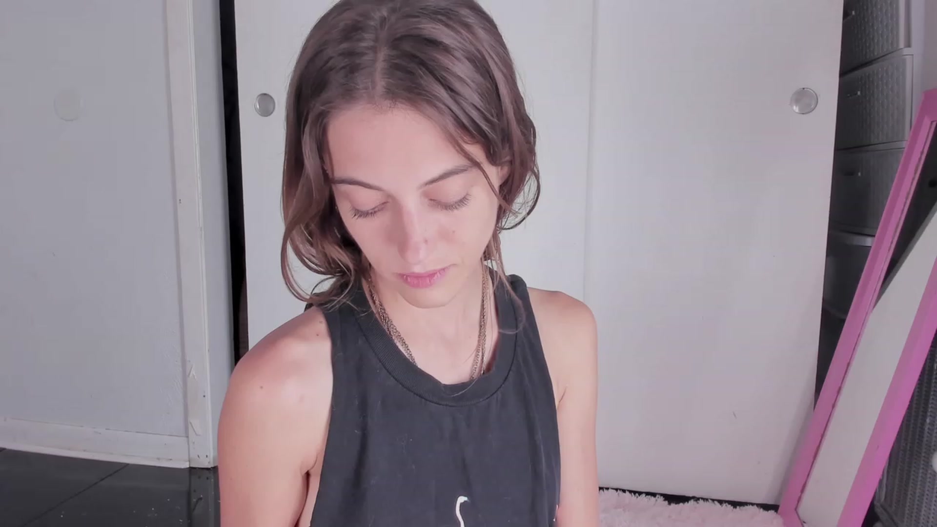 Gallery image thumbnail from NaomiDee's myfreecams stream on, 09/16/2023, 23:31 image 10 of 20
