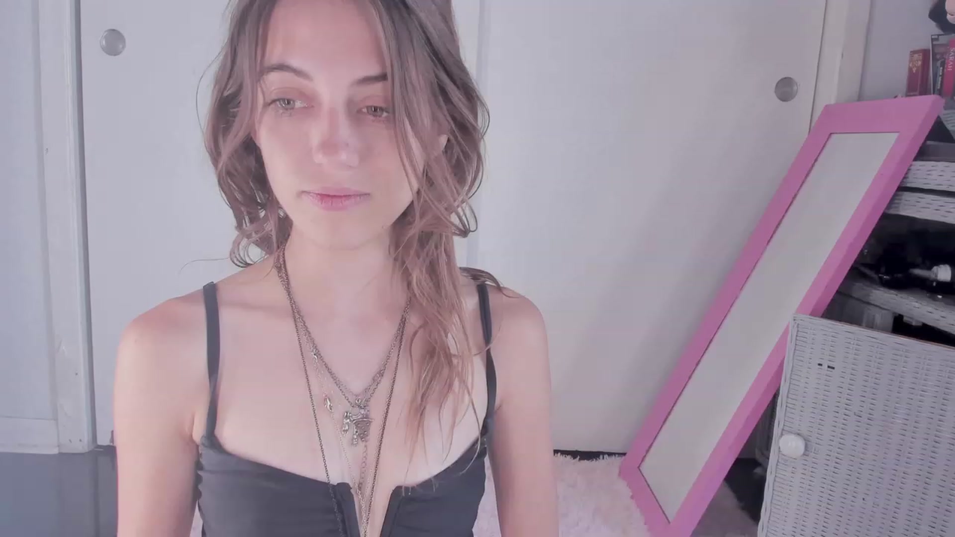 Gallery image thumbnail from NaomiDee's myfreecams stream on, 09/18/2023, 21:17 image 13 of 20