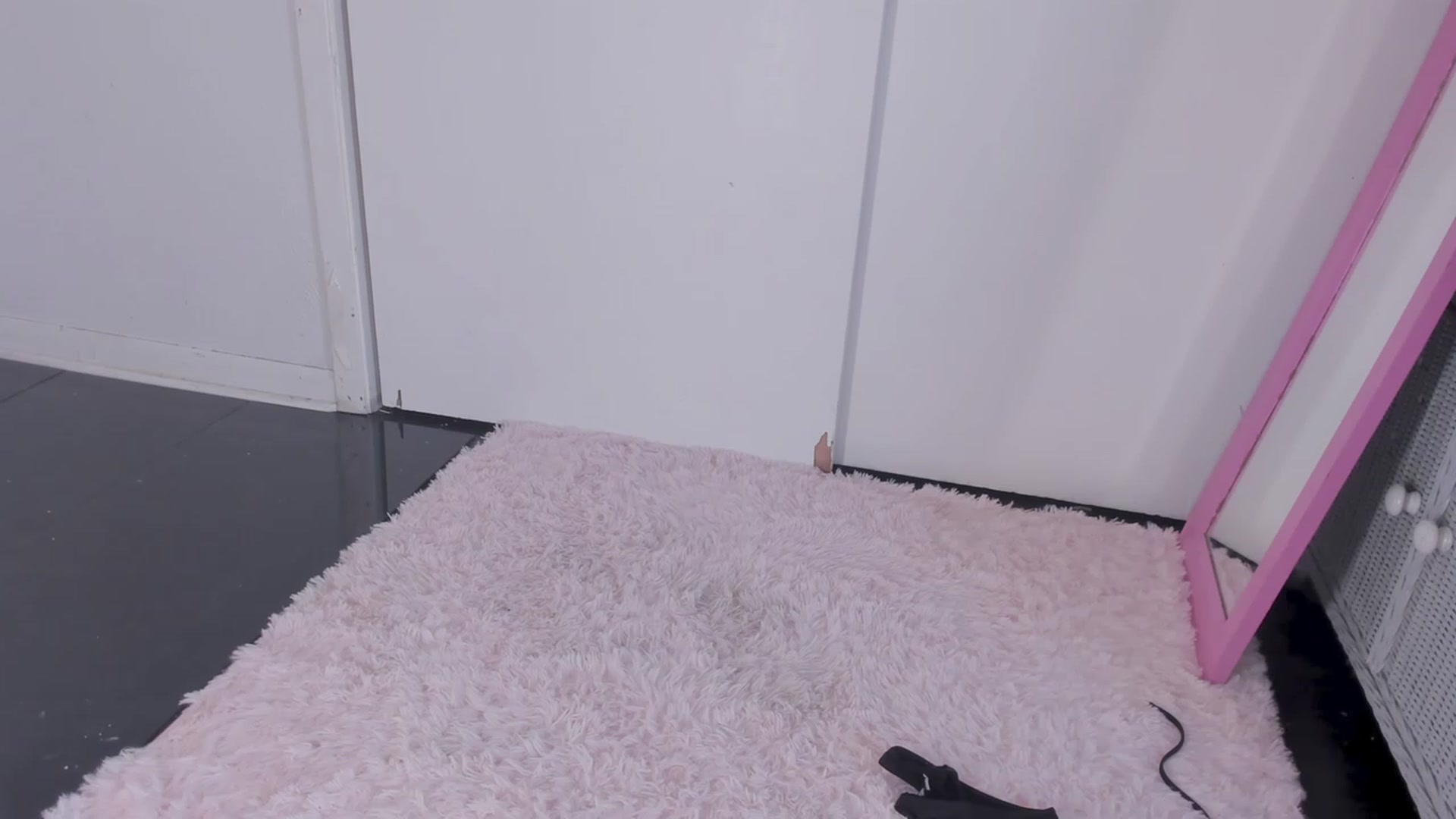 Gallery image thumbnail from NaomiDee's myfreecams stream on, 09/18/2023, 23:52 image 2 of 20