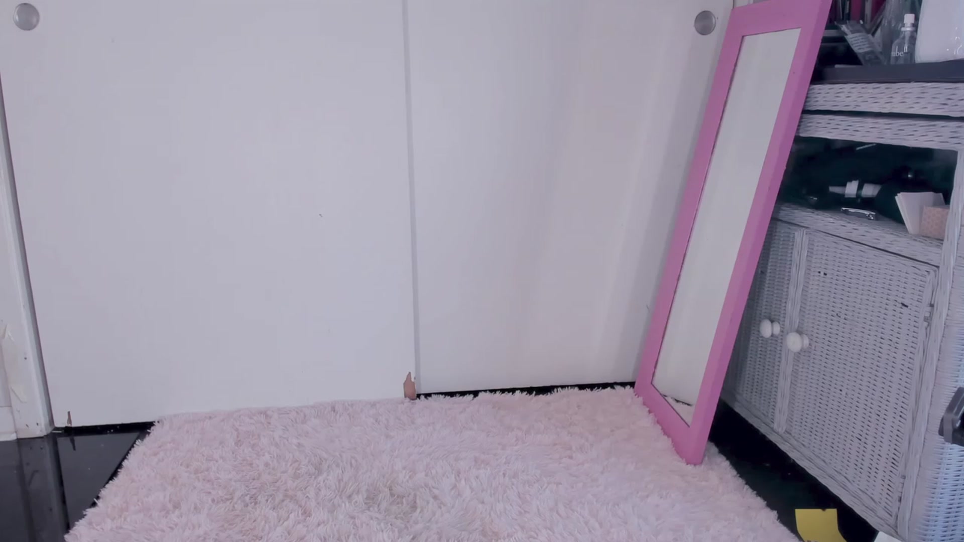 Gallery image thumbnail from NaomiDee's myfreecams stream on, 09/18/2023, 23:52 image 6 of 20