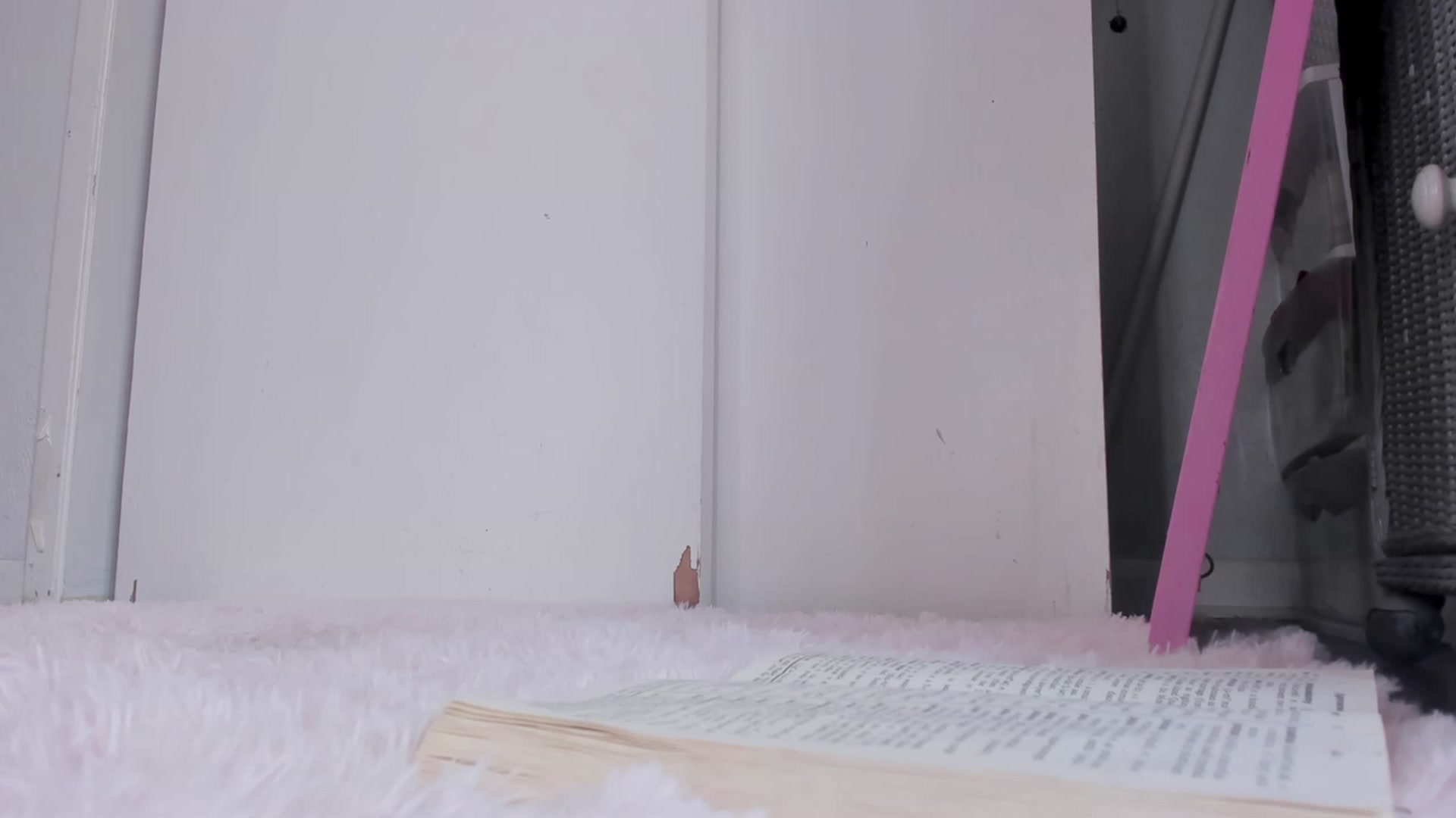Gallery image thumbnail from NaomiDee's myfreecams stream on, 09/22/2023, 18:04 image 15 of 20