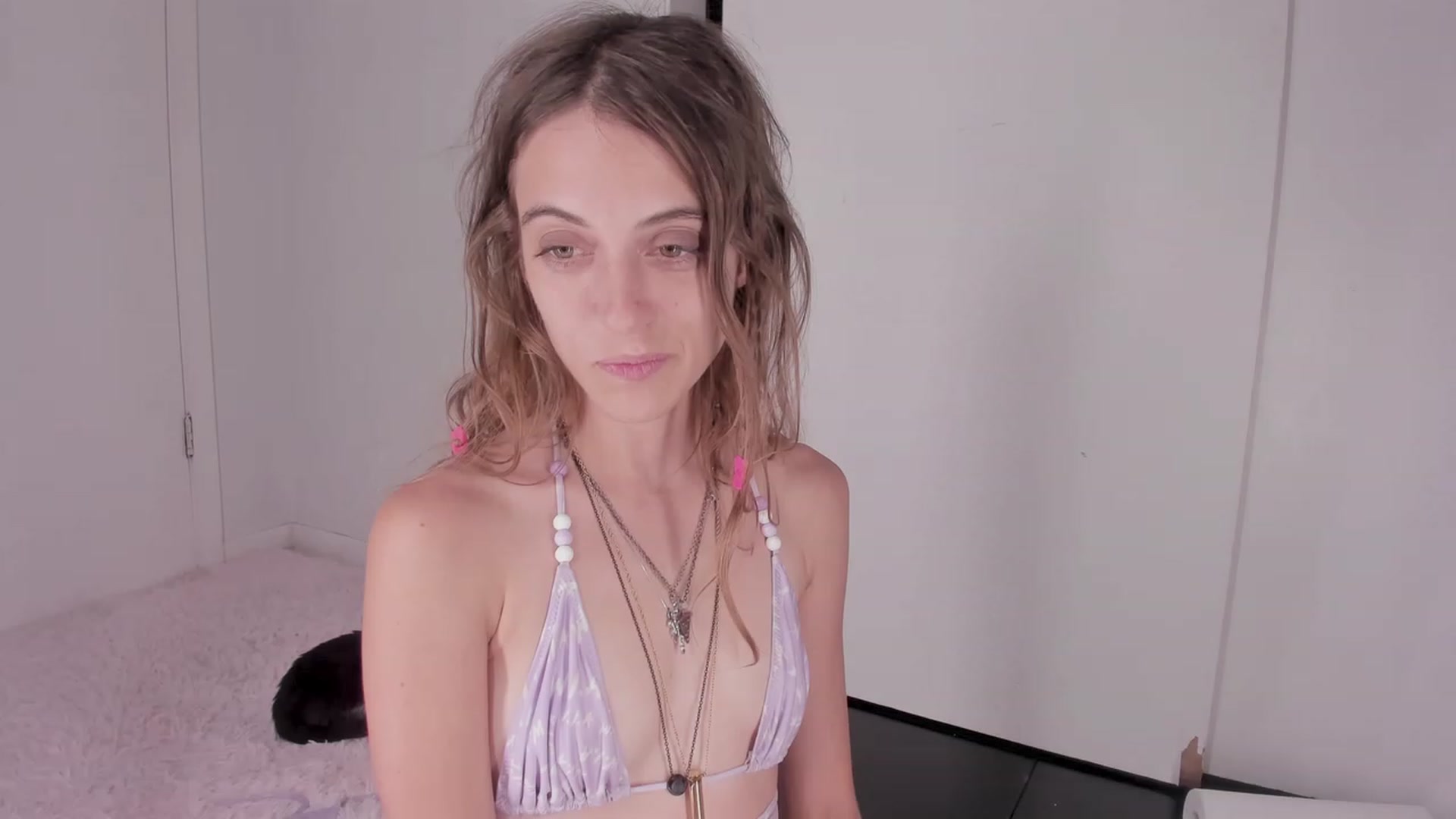Gallery image thumbnail from NaomiDee's myfreecams stream on, 09/26/2023, 04:06 image 3 of 20
