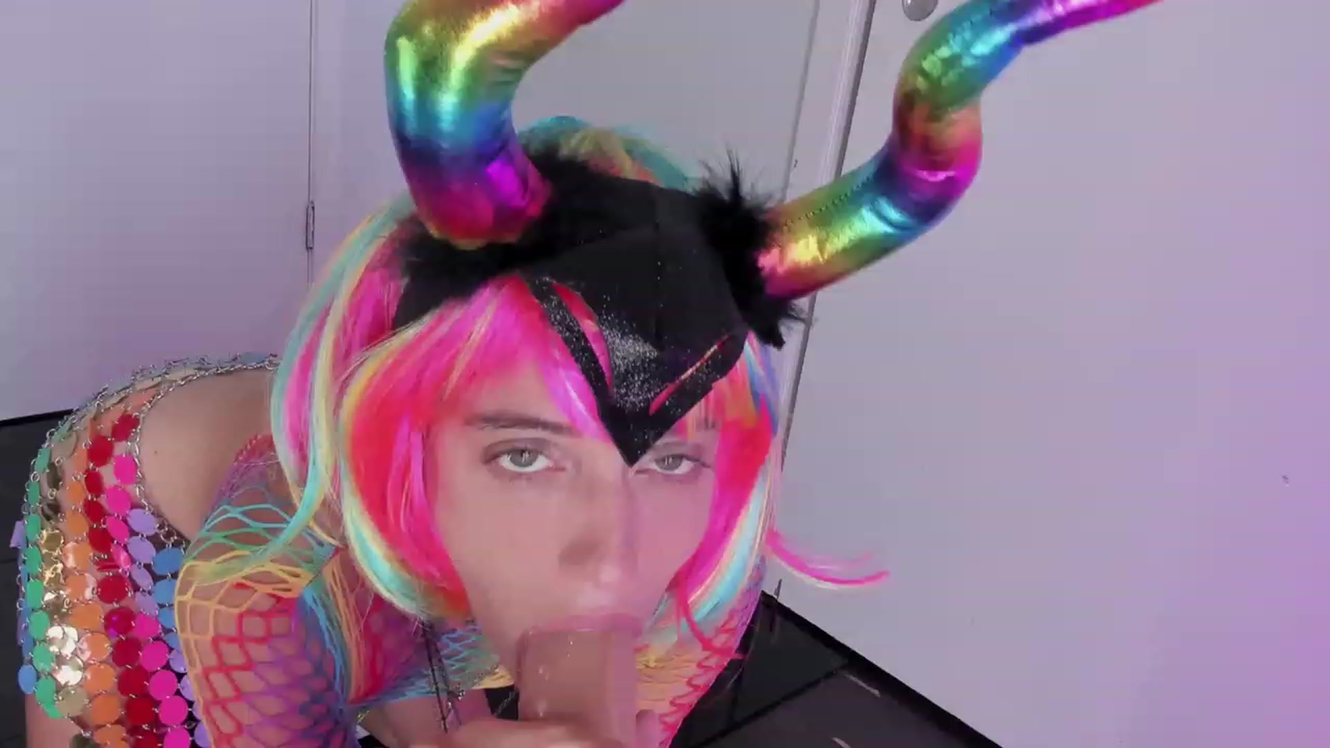 Gallery image thumbnail from NaomiDee's myfreecams stream on, 10/04/2023, 22:30 image 4 of 20