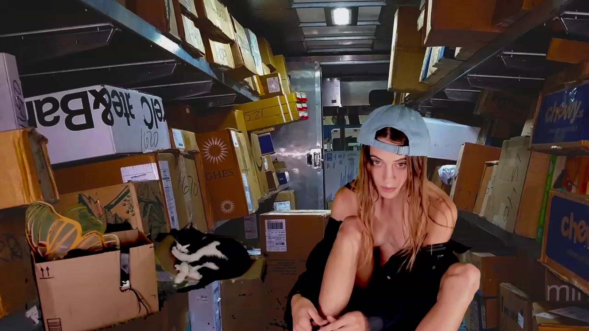 Gallery image thumbnail from NaomiDee's myfreecams stream on, 10/13/2023, 06:50 image 10 of 20