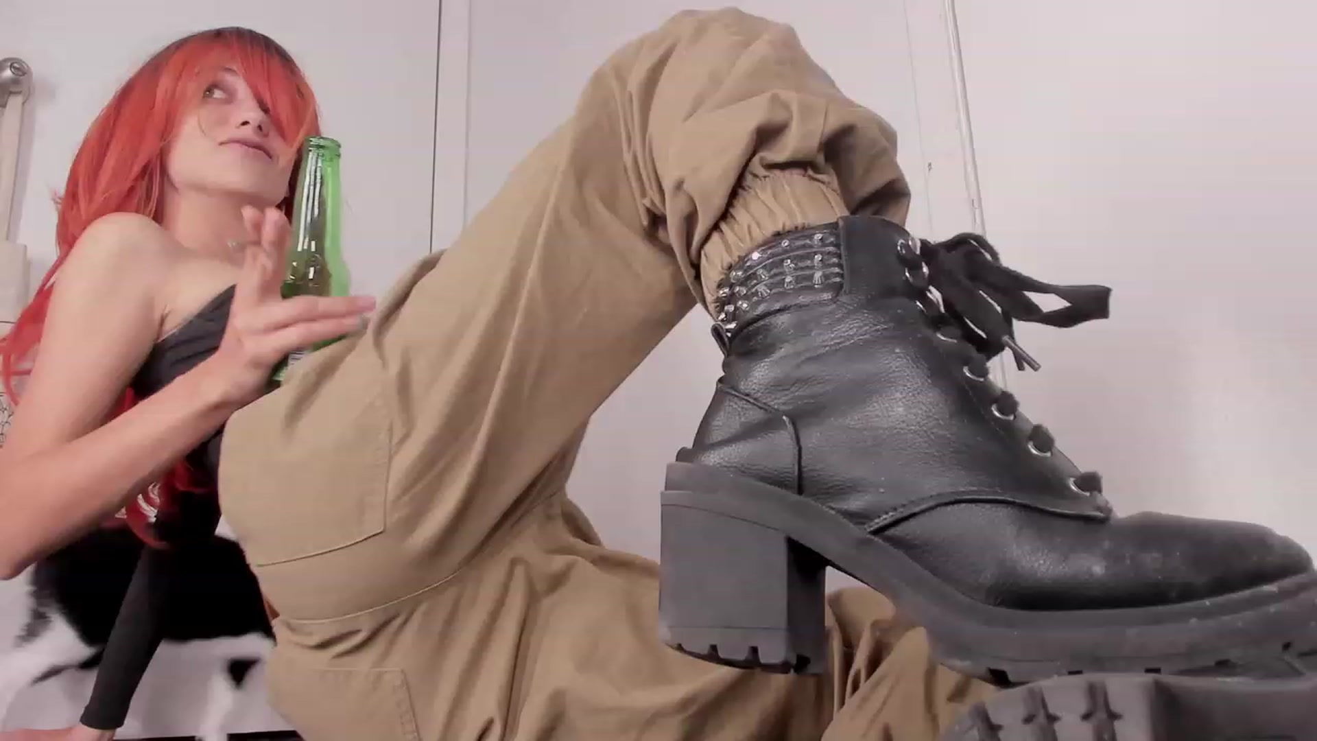Gallery image thumbnail from NaomiDee's myfreecams stream on, 10/15/2023, 03:43 image 4 of 20