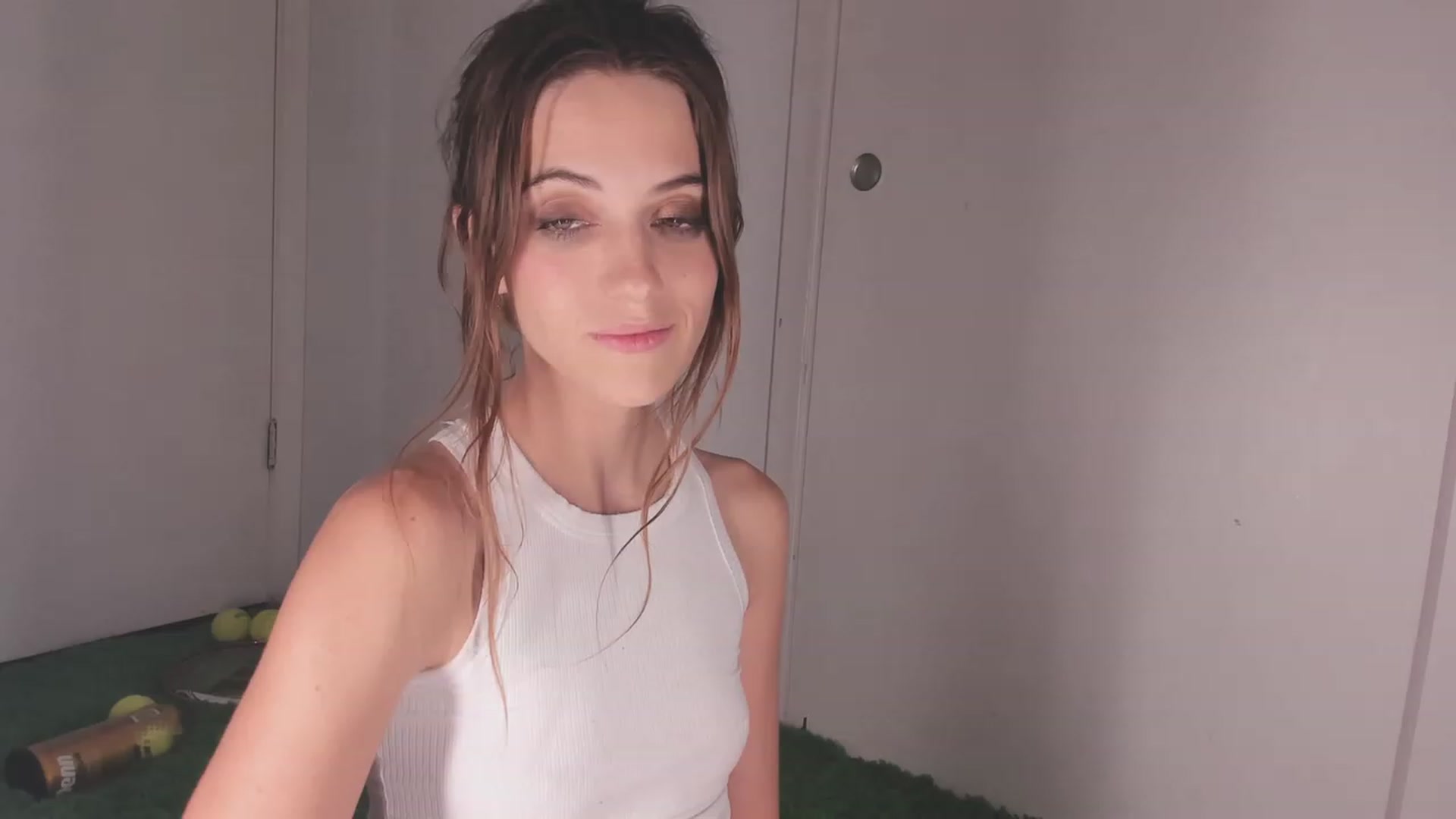 Gallery image thumbnail from NaomiDee's myfreecams stream on, 10/21/2023, 06:21 image 19 of 20