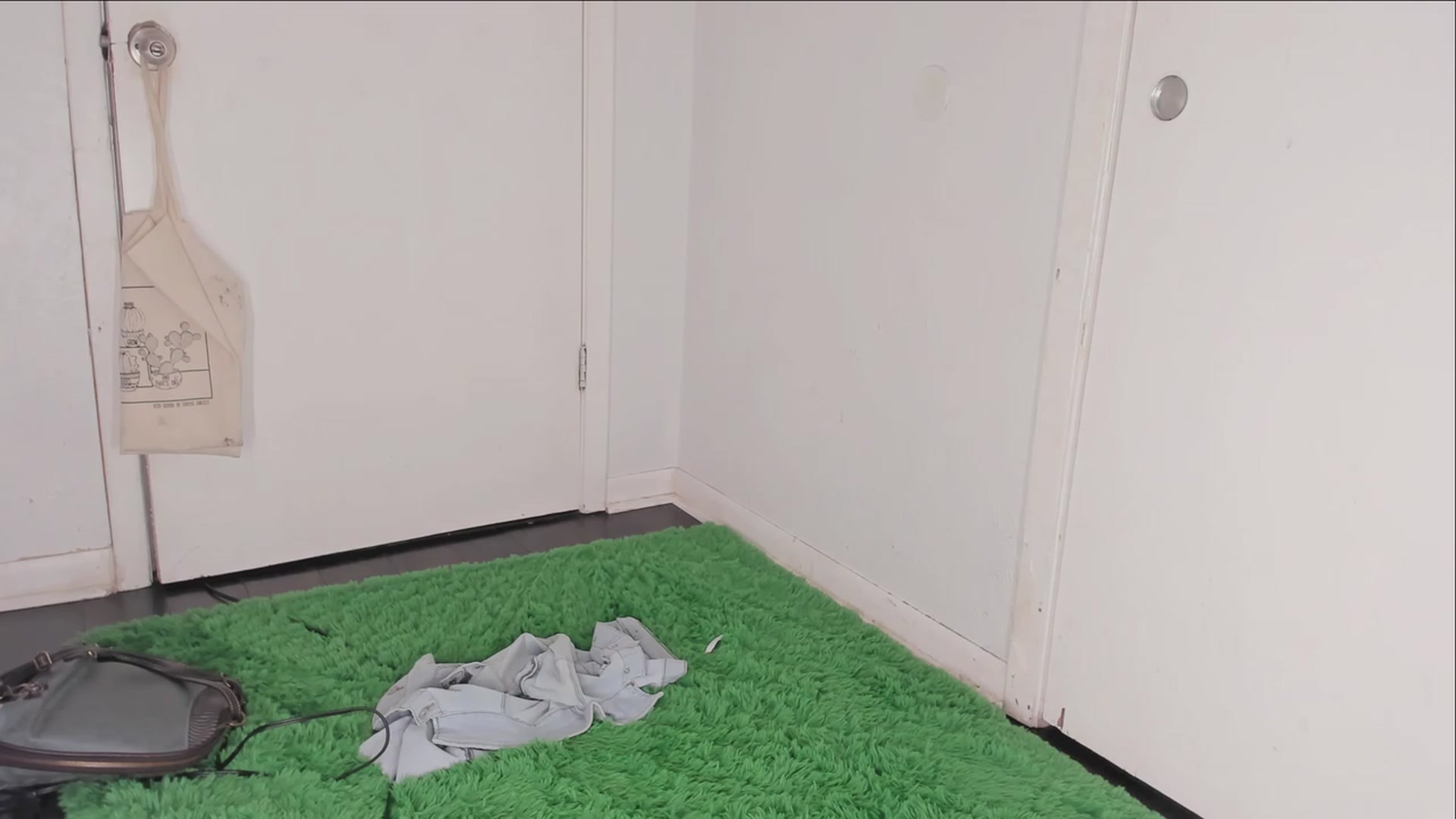 Gallery image thumbnail from NaomiDee's myfreecams stream on, 10/22/2023, 10:15 image 13 of 20