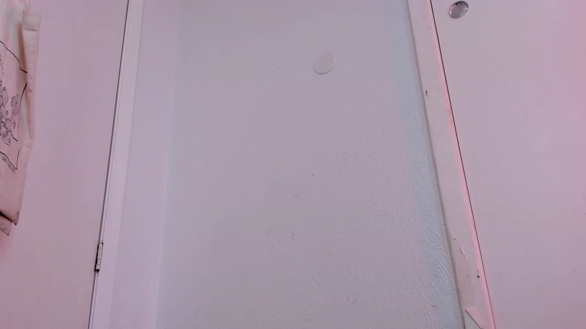 Gallery image thumbnail from NaomiDee's myfreecams stream on, 10/30/2023, 24:06 image 12 of 20