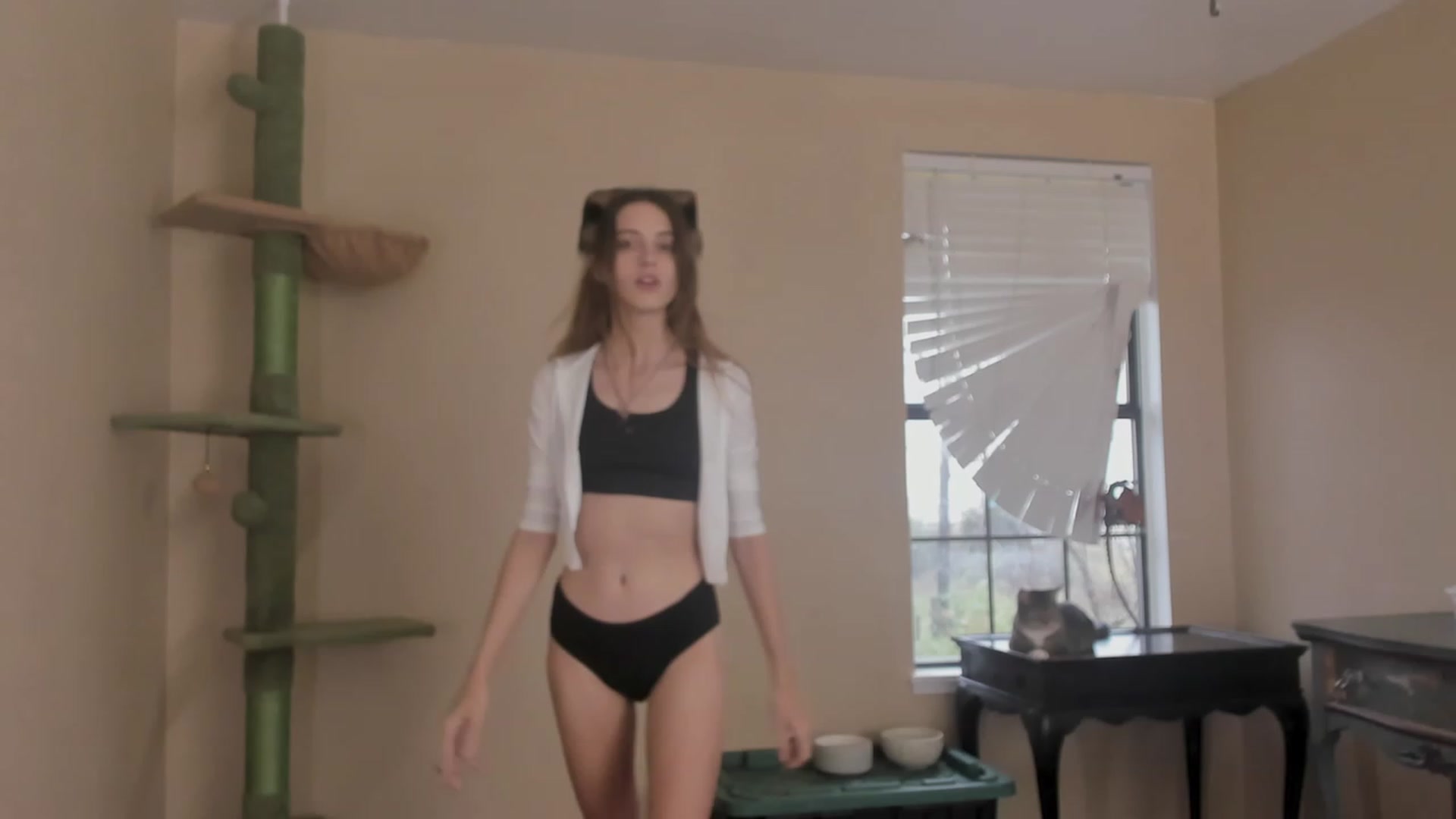Gallery image thumbnail from NaomiDee's myfreecams stream on, 11/10/2023, 21:12 image 9 of 20