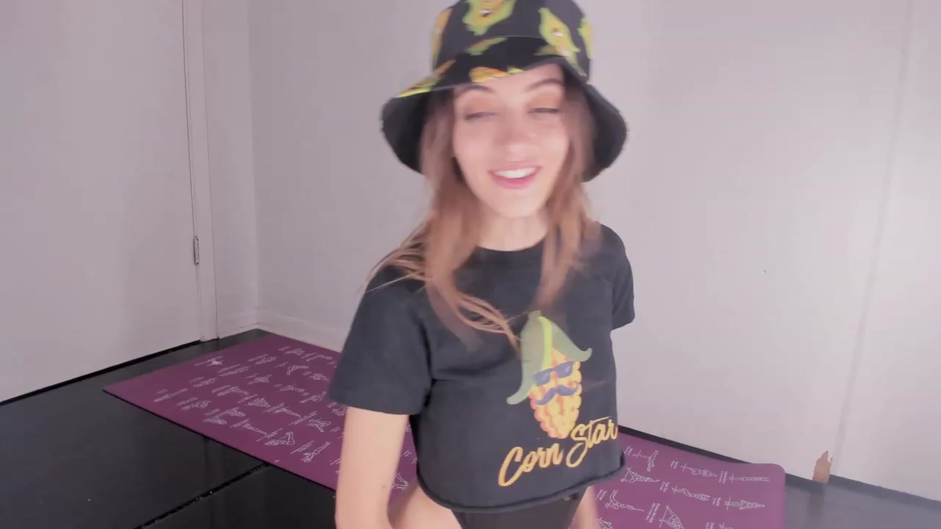 Gallery image thumbnail from NaomiDee's myfreecams stream on, 11/12/2023, 07:18 image 16 of 20
