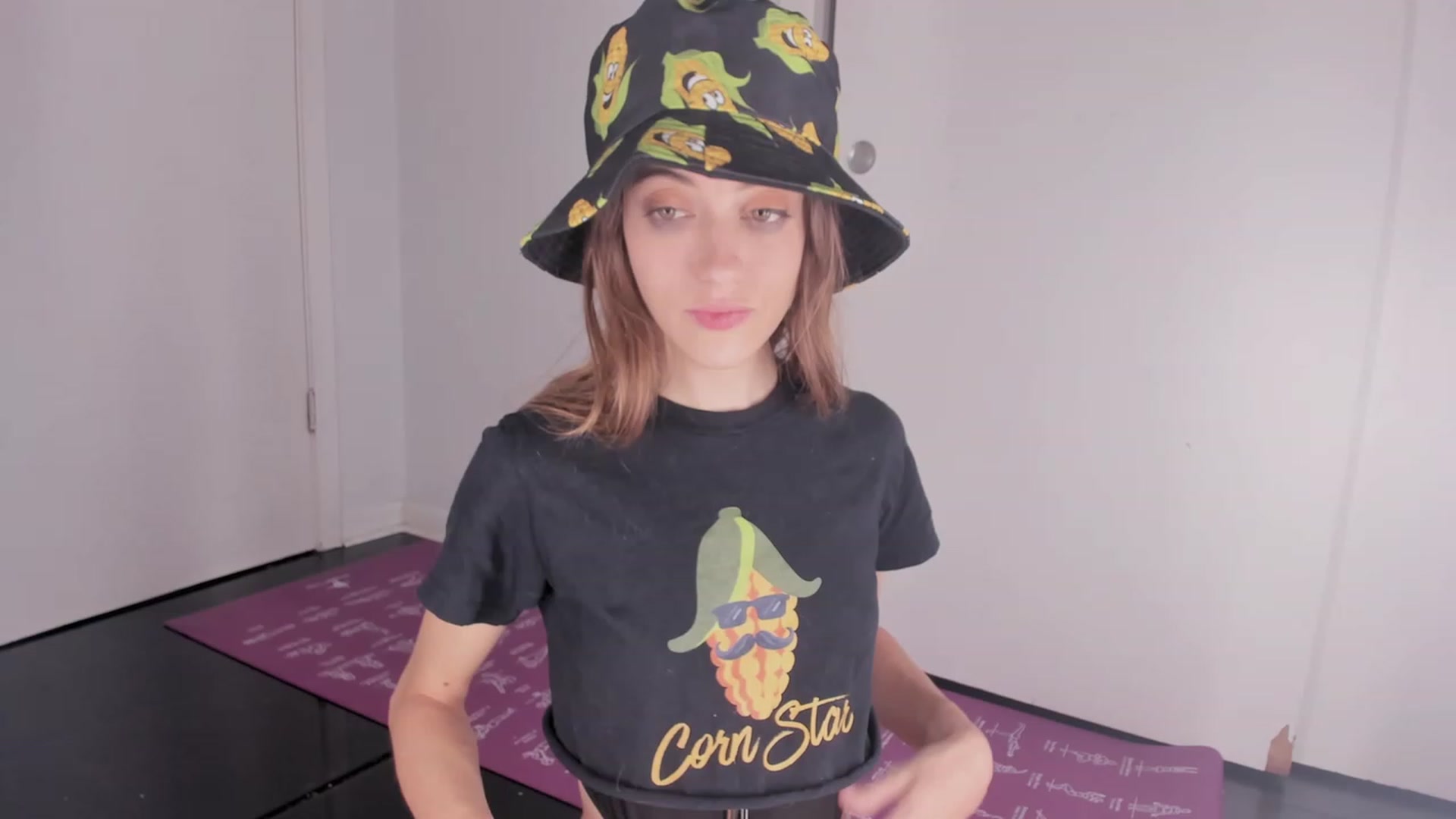 Gallery image thumbnail from NaomiDee's myfreecams stream on, 11/12/2023, 07:18 image 12 of 20