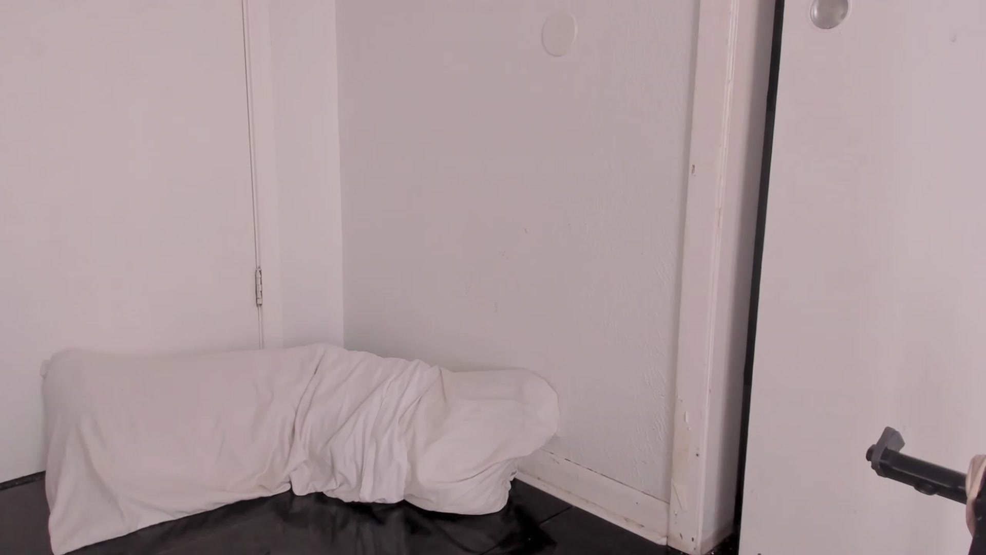 Gallery image thumbnail from NaomiDee's myfreecams stream on, 11/18/2023, 13:07 image 18 of 20