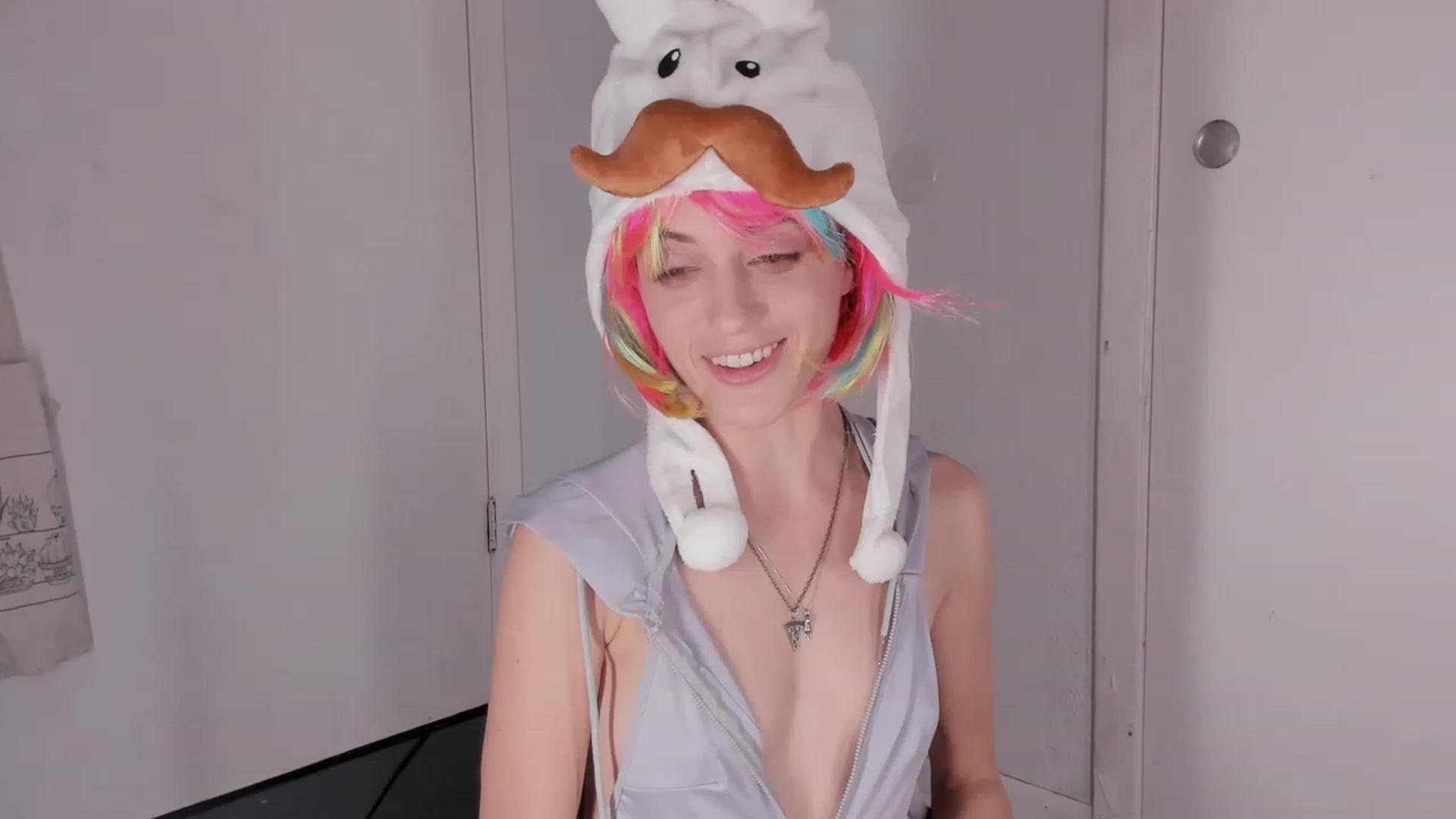Gallery image thumbnail from NaomiDee's myfreecams stream on, 12/01/2023, 10:43 image 3 of 20