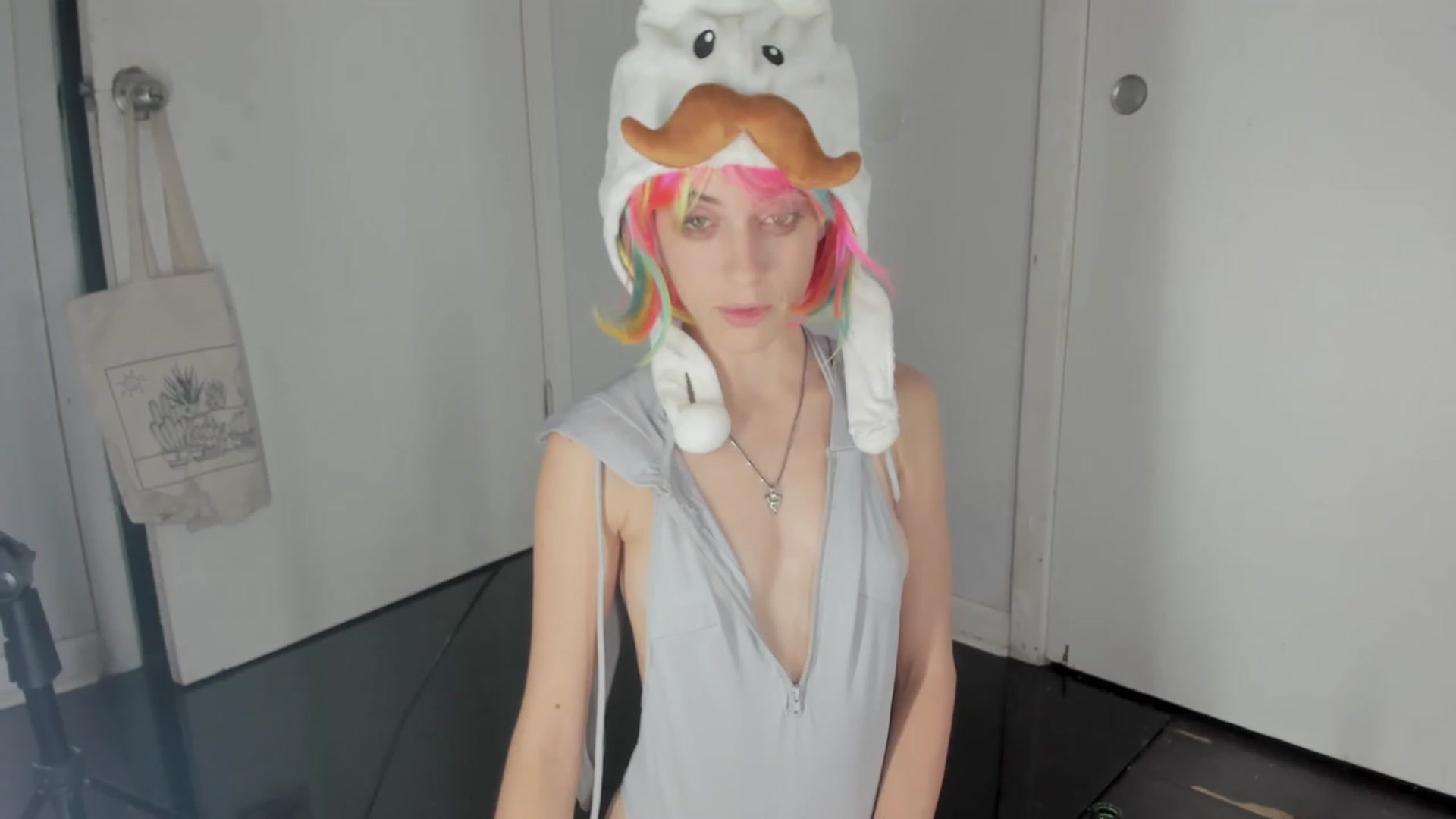 Gallery image thumbnail from NaomiDee's myfreecams stream on, 12/01/2023, 10:43 image 2 of 20
