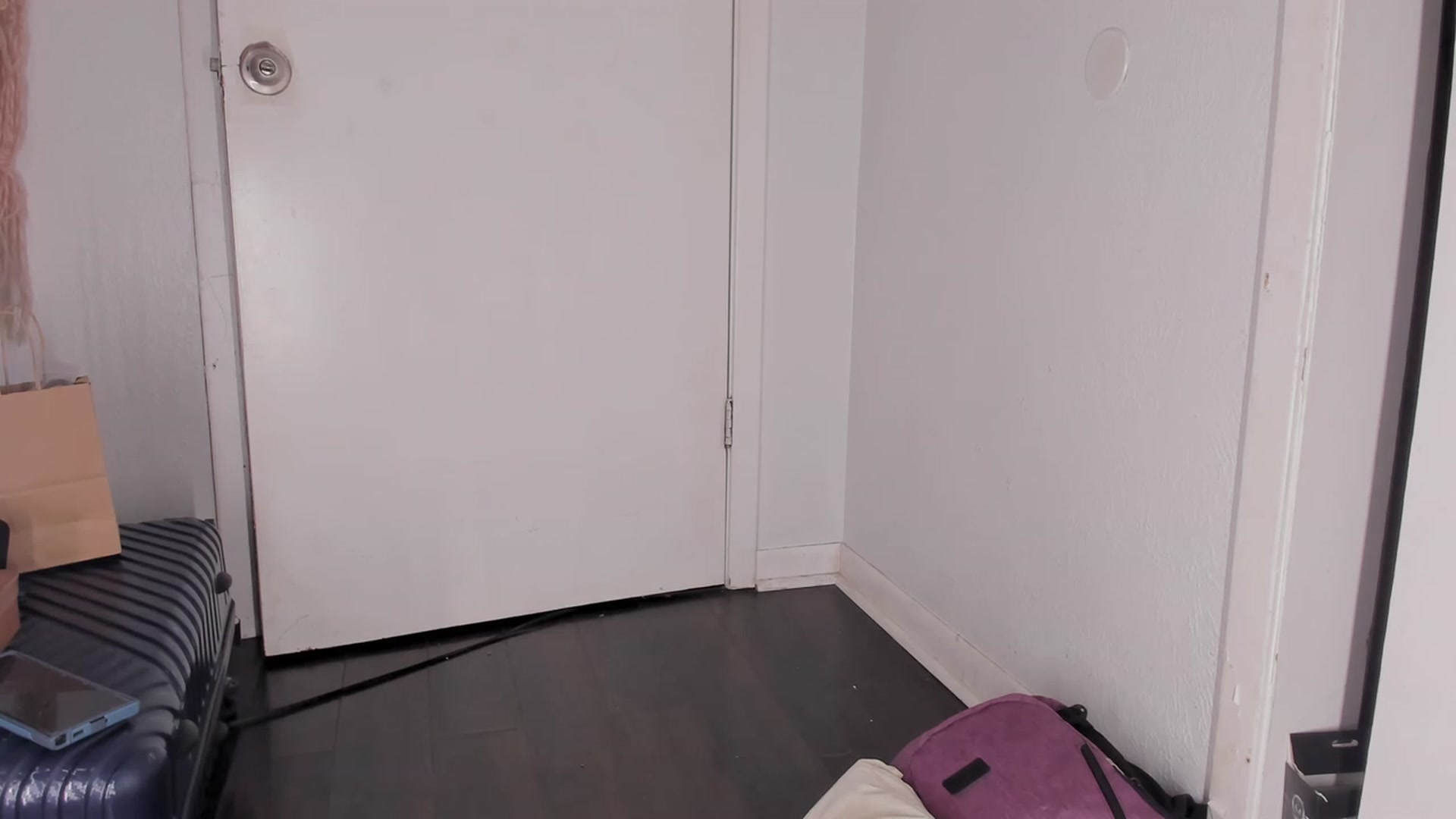 Gallery image thumbnail from NaomiDee's myfreecams stream on, 12/07/2023, 02:03 image 1 of 20
