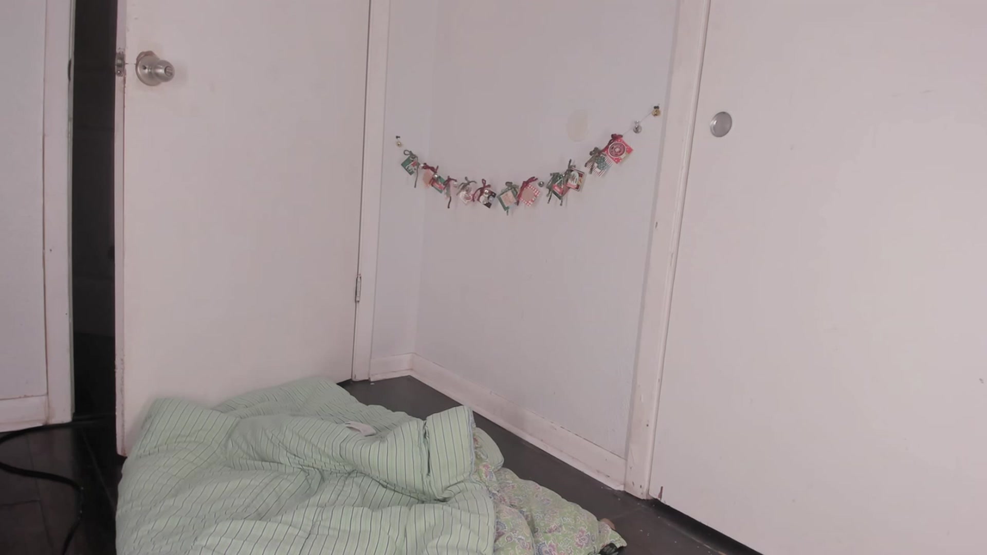 Gallery image thumbnail from NaomiDee's myfreecams stream on, 12/14/2023, 10:50 image 9 of 20