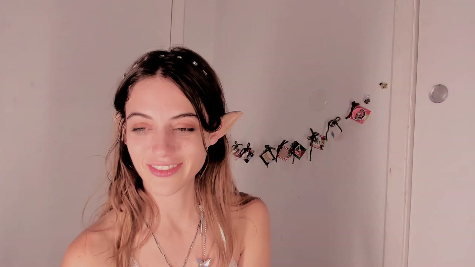 Gallery image thumbnail from NaomiDee's myfreecams stream on, 12/16/2023, 05:23 image 7 of 20