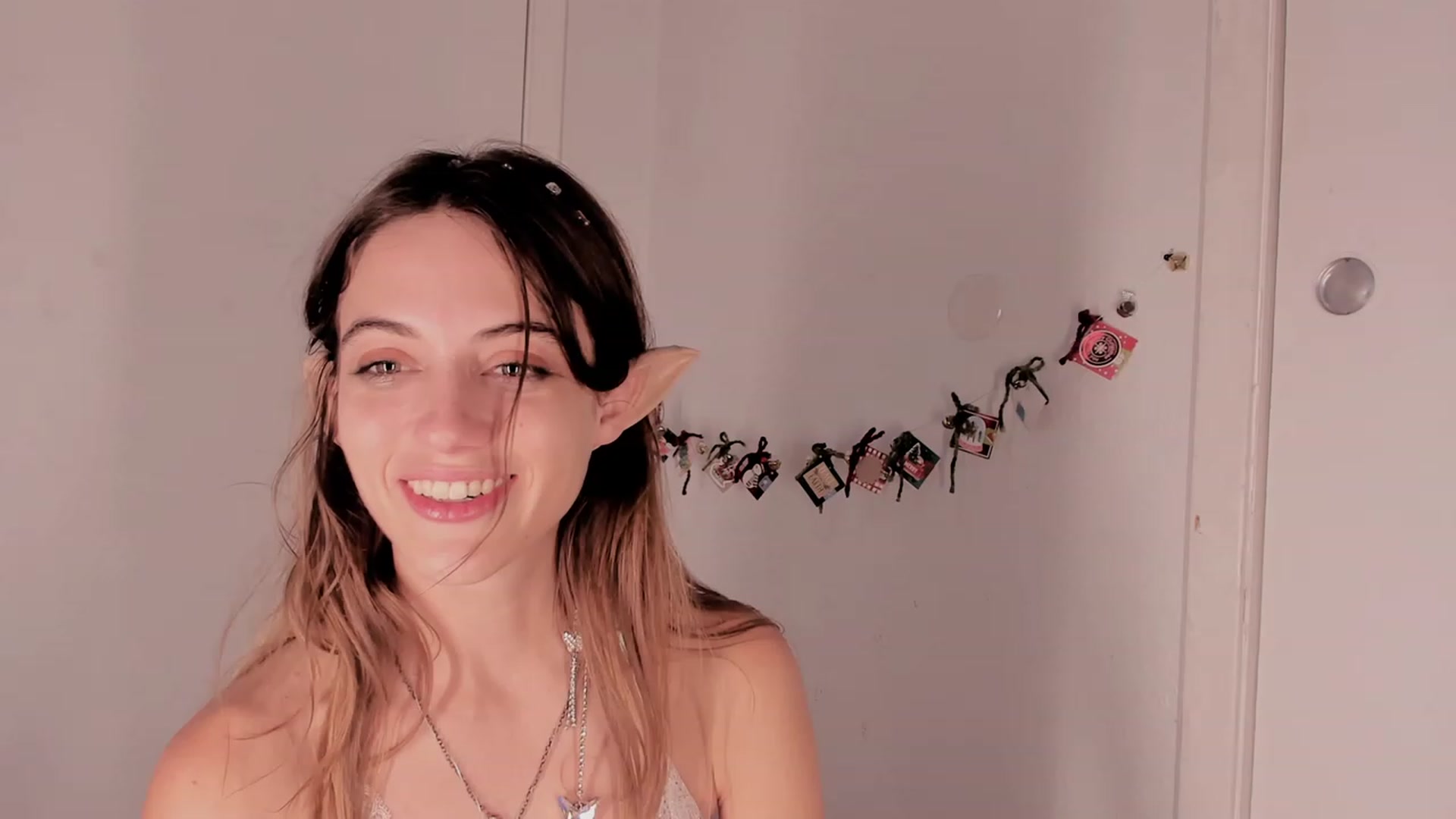 Gallery image thumbnail from NaomiDee's myfreecams stream on, 12/16/2023, 05:23 image 6 of 20
