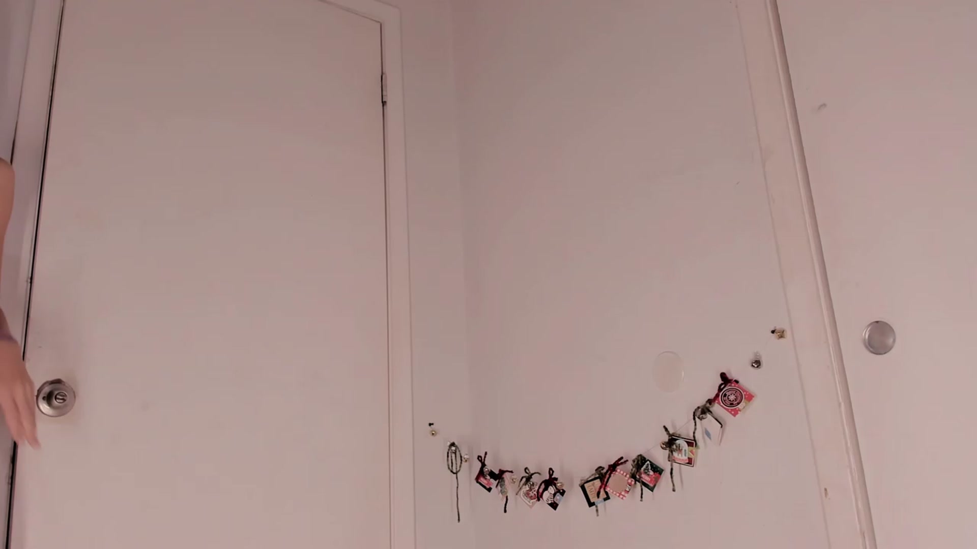Gallery image thumbnail from NaomiDee's myfreecams stream on, 12/16/2023, 06:36 image 10 of 20