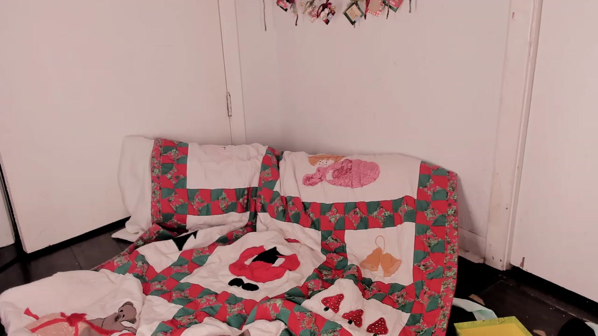 Gallery image thumbnail from NaomiDee's myfreecams stream on, 12/16/2023, 06:36 image 6 of 20