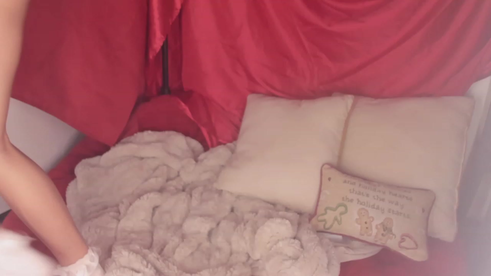 Gallery image thumbnail from NaomiDee's myfreecams stream on, 12/26/2023, 13:32 image 14 of 20