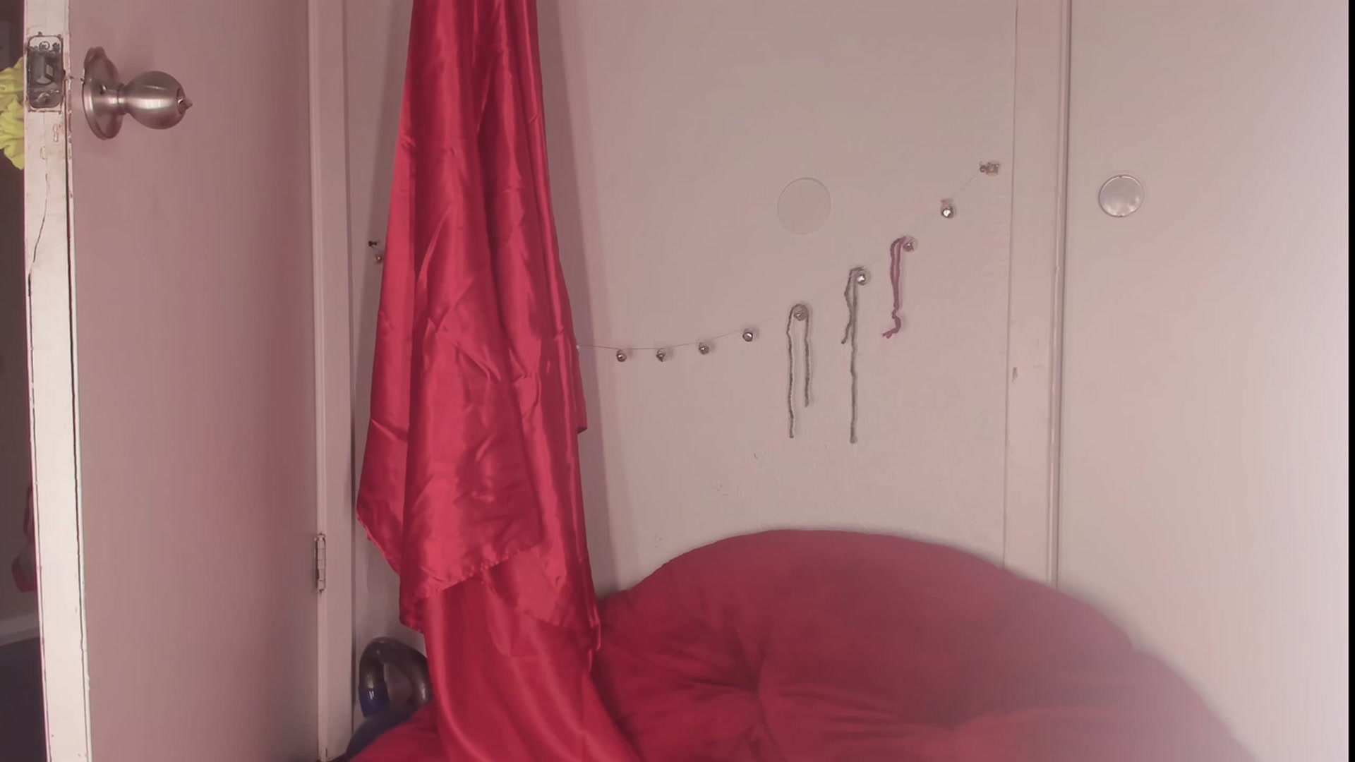 Gallery image thumbnail from NaomiDee's myfreecams stream on, 12/26/2023, 13:32 image 11 of 20