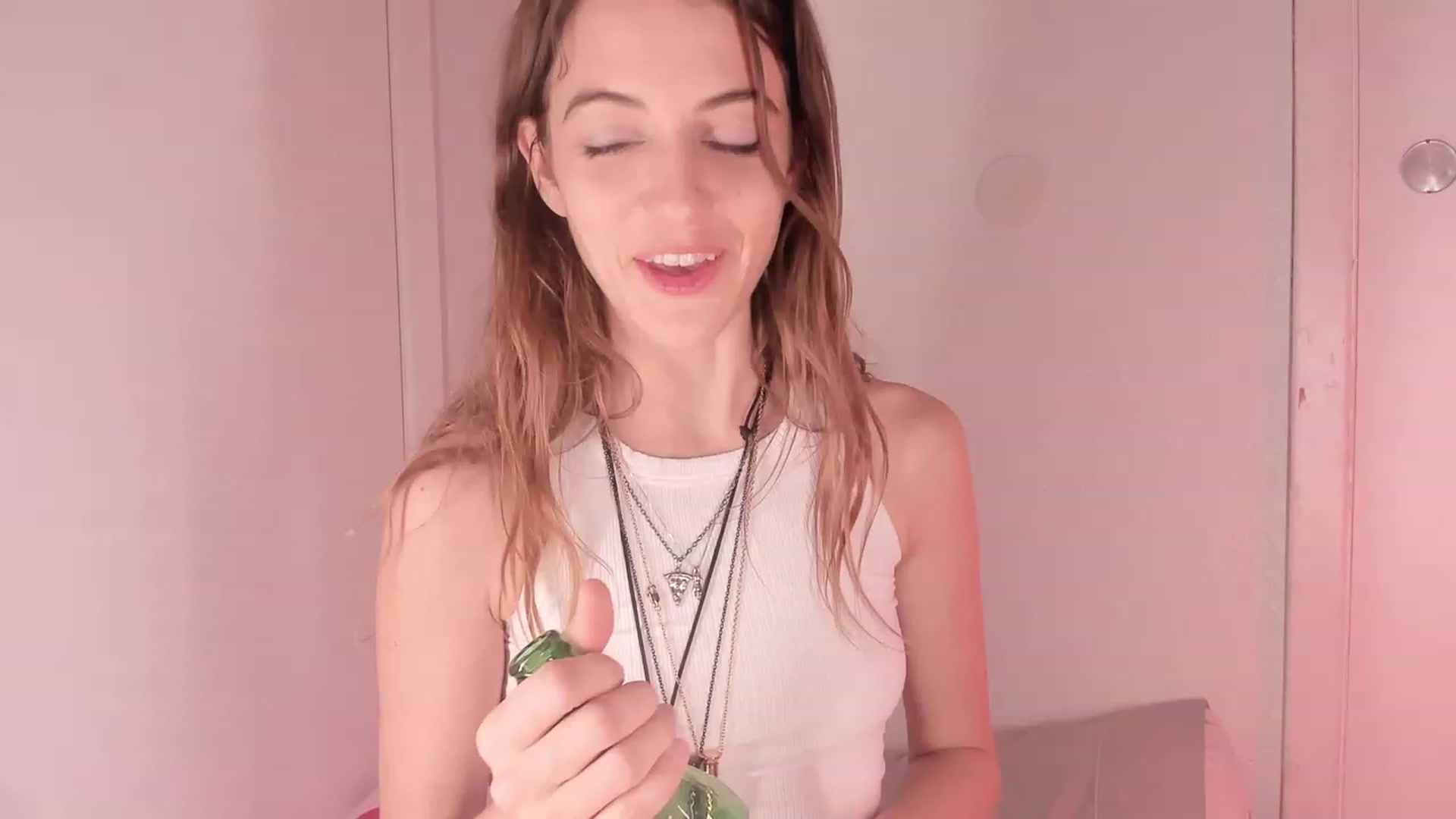 Gallery image thumbnail from NaomiDee's myfreecams stream on, 01/25/2024, 12:29 image 14 of 20