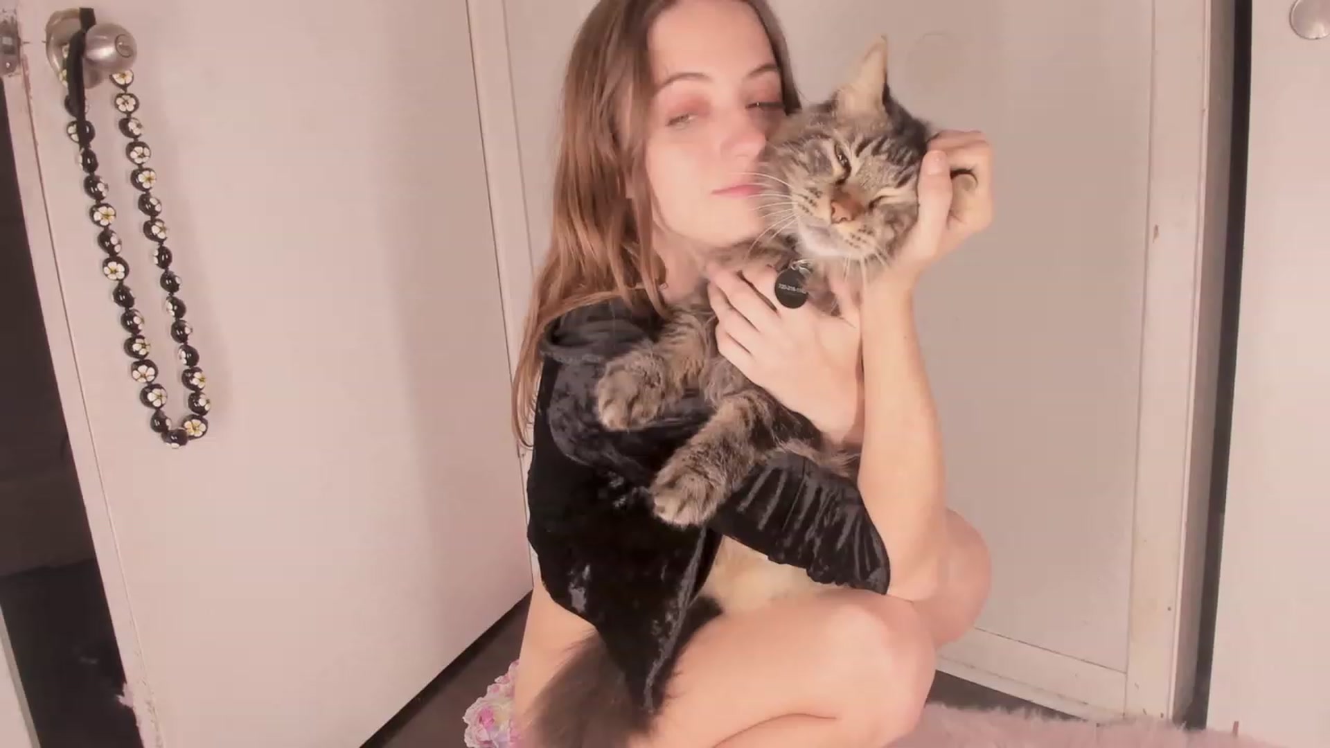 Gallery image thumbnail from NaomiDee's myfreecams stream on, 02/02/2024, 12:53 image 18 of 20