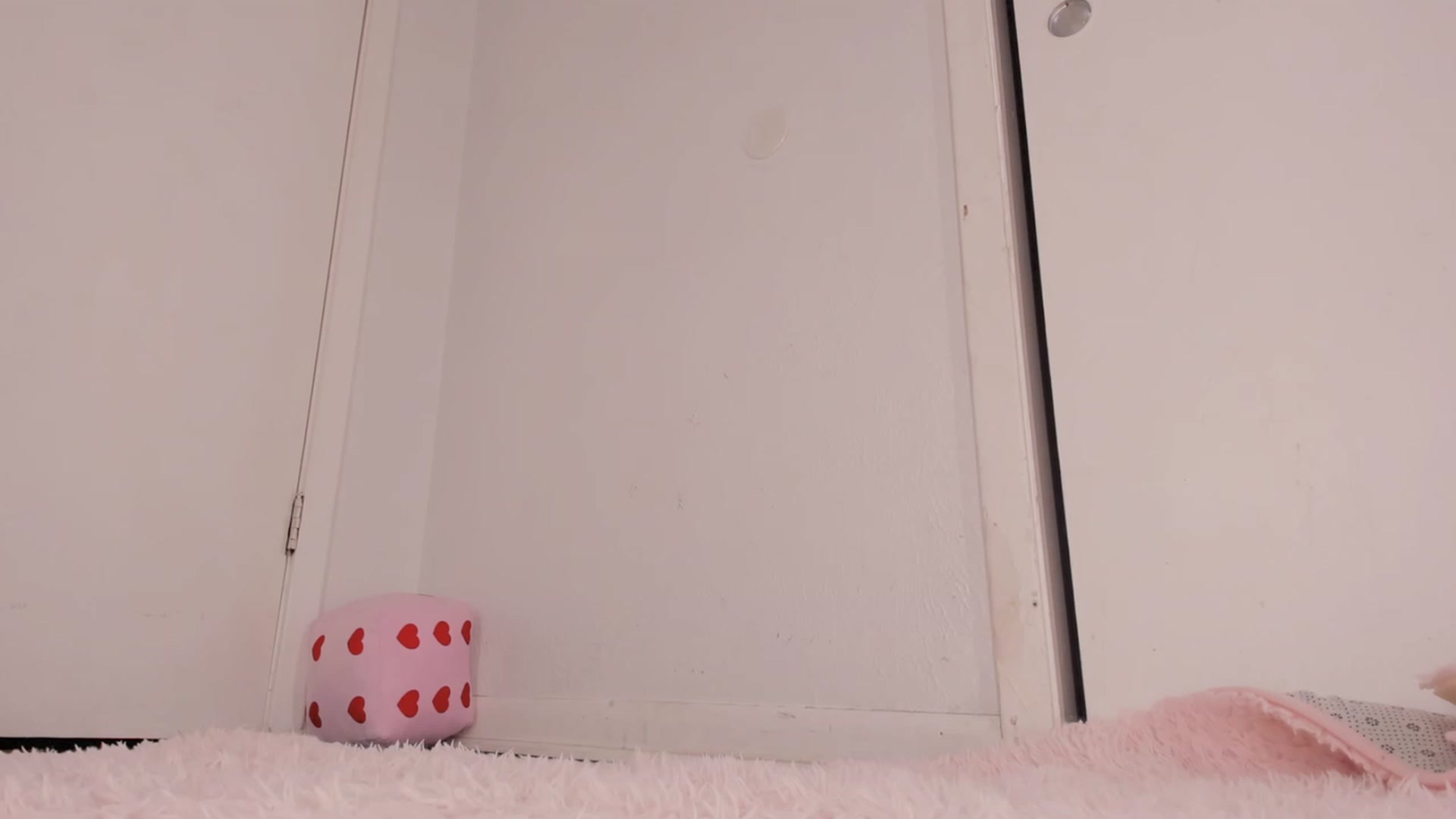 Gallery image thumbnail from NaomiDee's myfreecams stream on, 02/07/2024, 02:52 image 5 of 20
