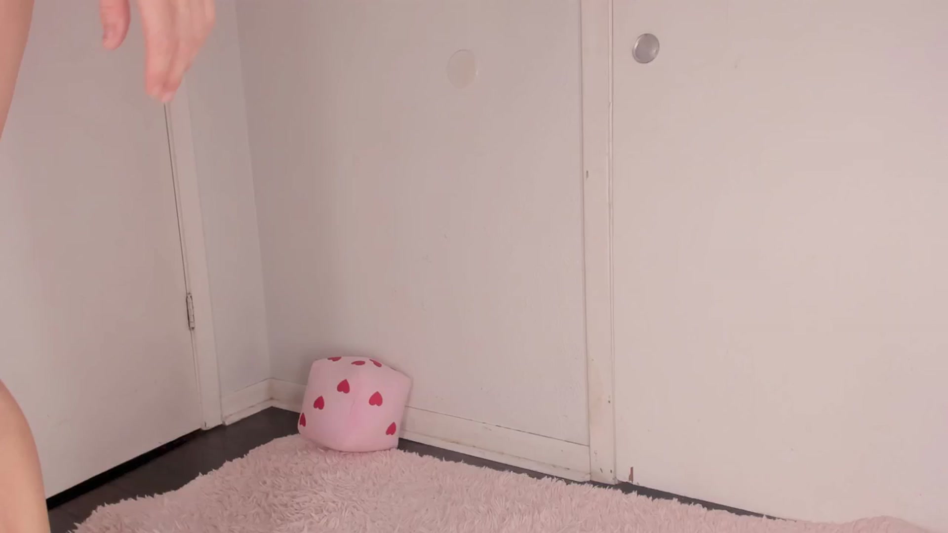 Gallery image thumbnail from NaomiDee's myfreecams stream on, 02/09/2024, 06:50 image 11 of 20