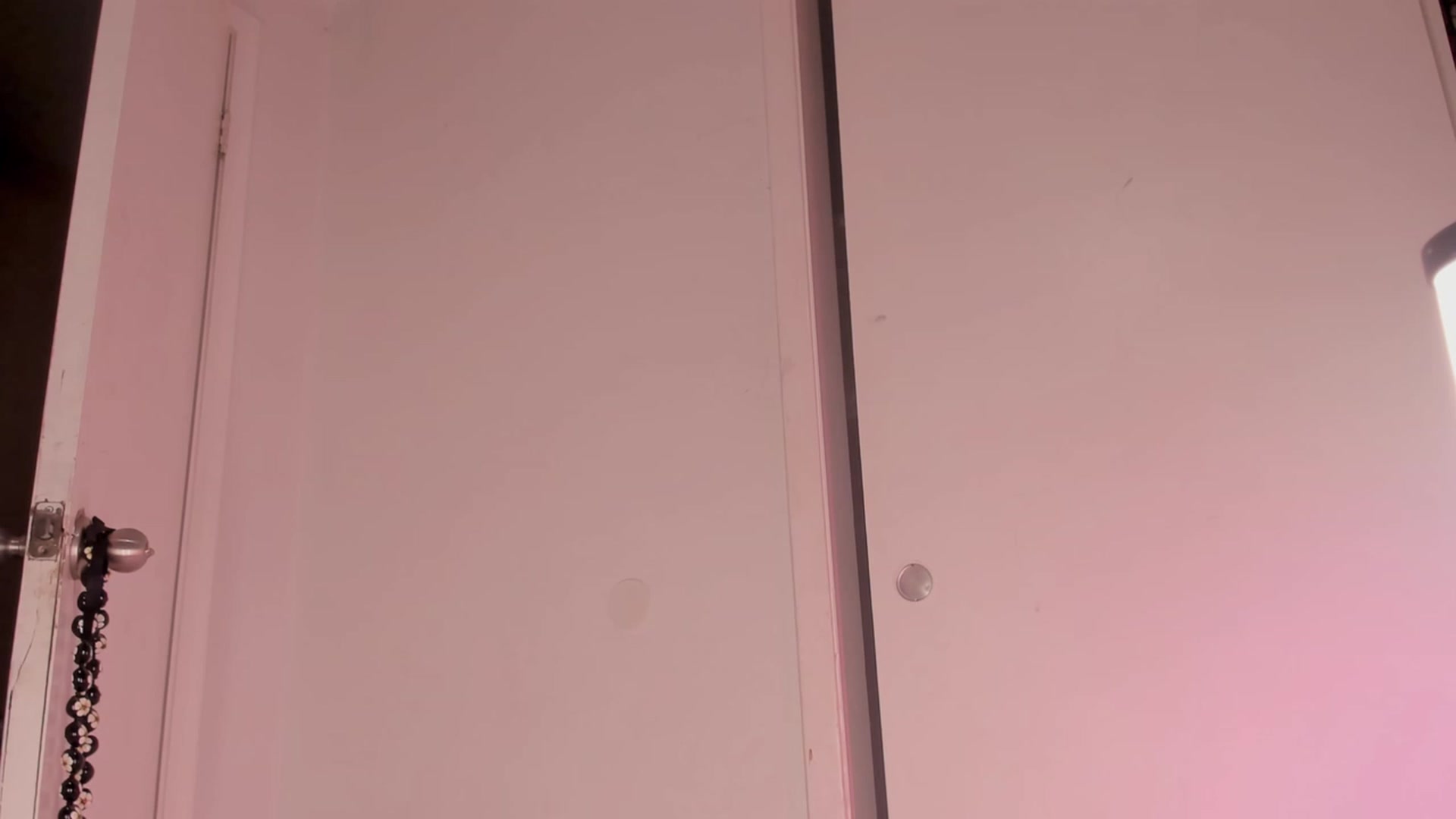 Gallery image thumbnail from NaomiDee's myfreecams stream on, 02/10/2024, 05:30 image 12 of 20