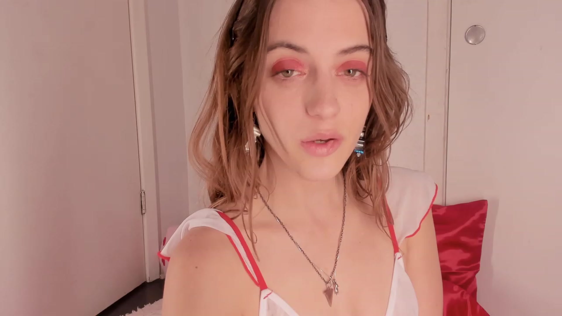 Gallery image thumbnail from NaomiDee's myfreecams stream on, 02/11/2024, 07:52 image 12 of 20
