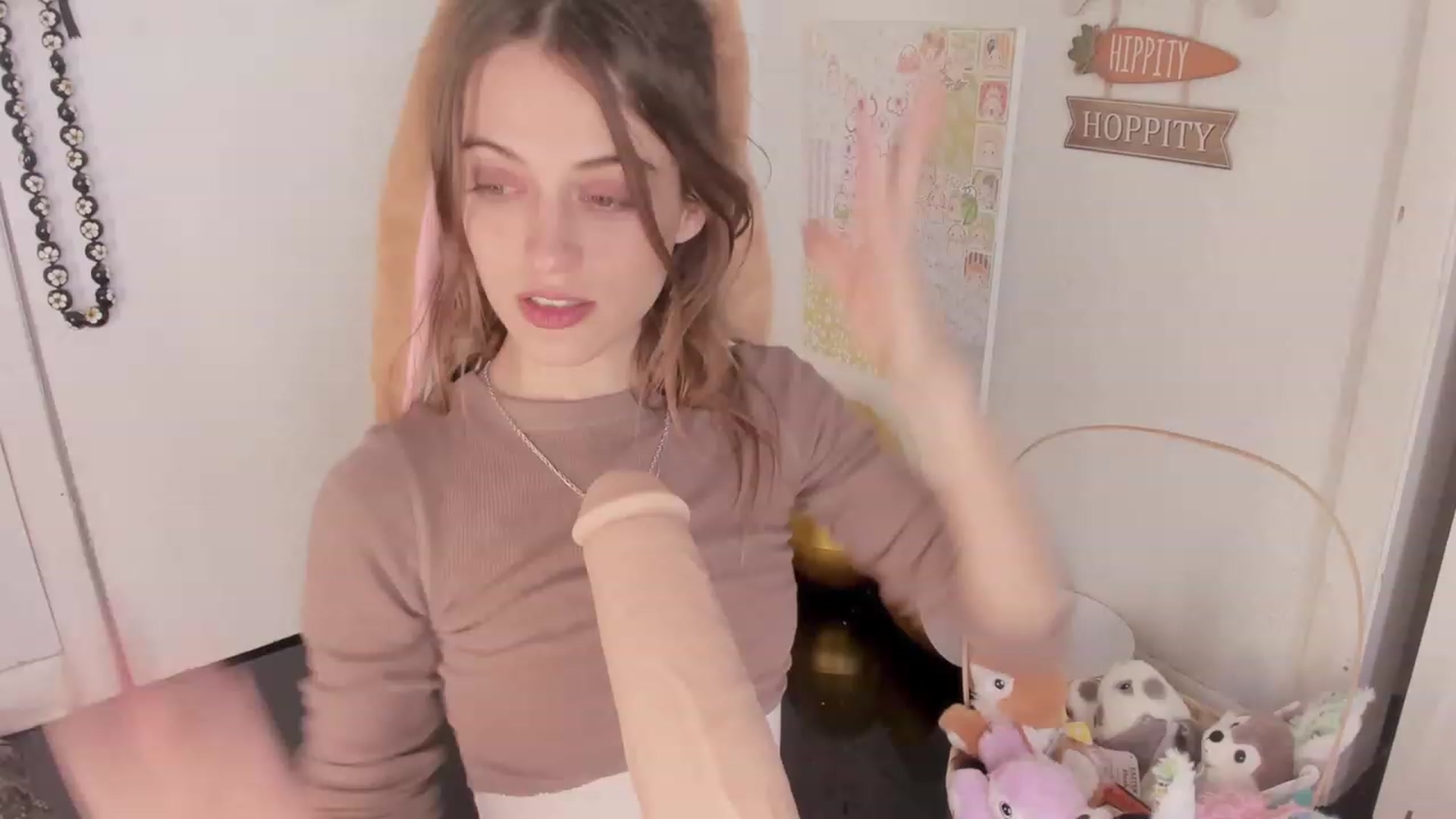 Gallery image thumbnail from NaomiDee's myfreecams stream on, 03/05/2024, 20:12 image 13 of 20