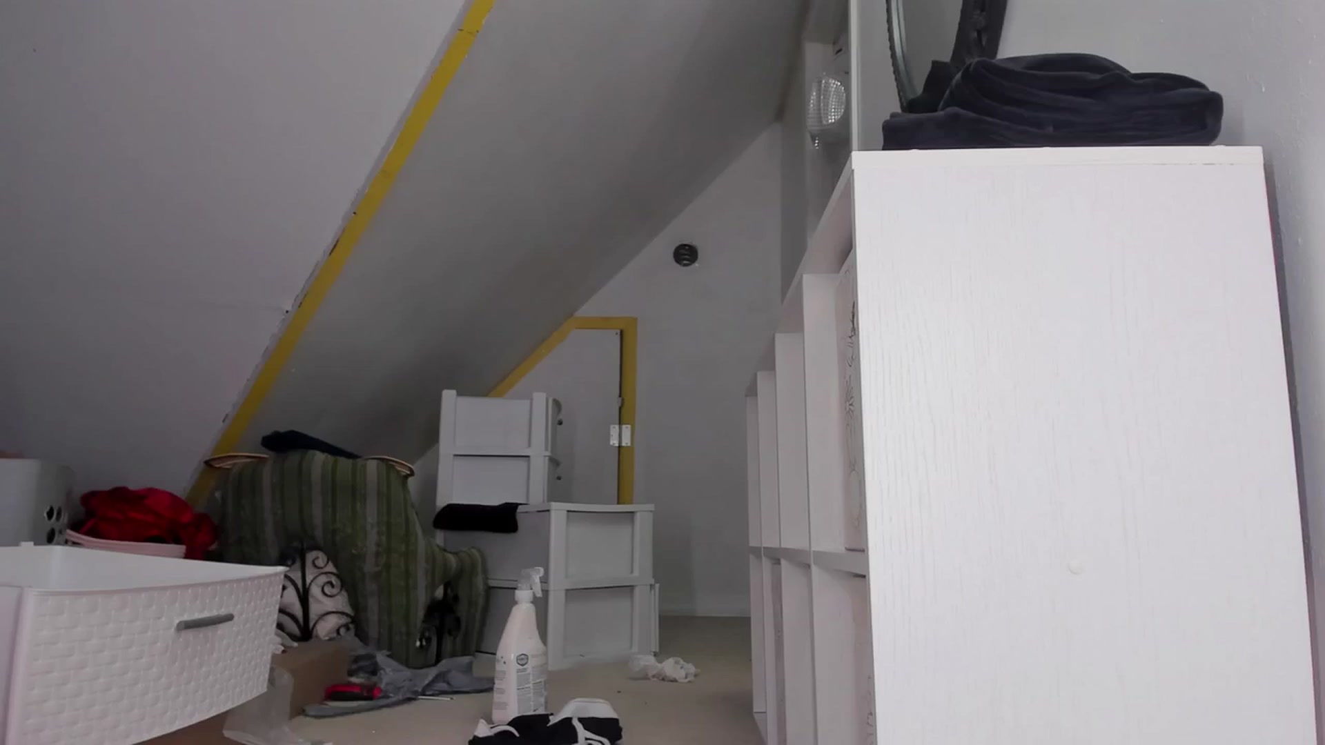 Gallery image thumbnail from NaomiDee's myfreecams stream on, 03/08/2024, 12:37 image 6 of 20