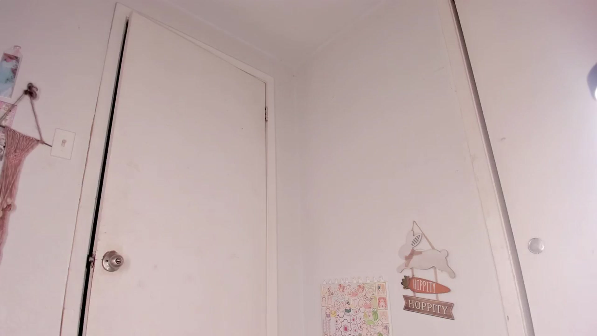 Gallery image thumbnail from NaomiDee's myfreecams stream on, 03/19/2024, 01:55 image 13 of 20