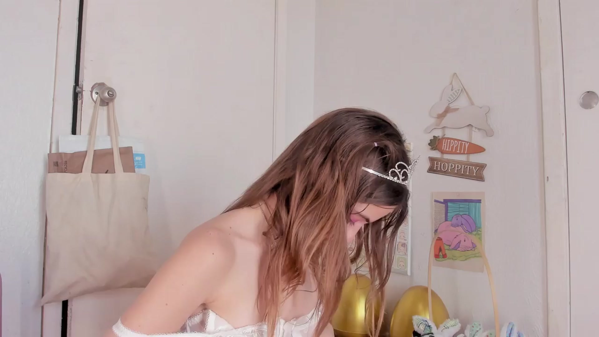 Gallery image thumbnail from NaomiDee's myfreecams stream on, 03/22/2024, 21:49 image 6 of 20
