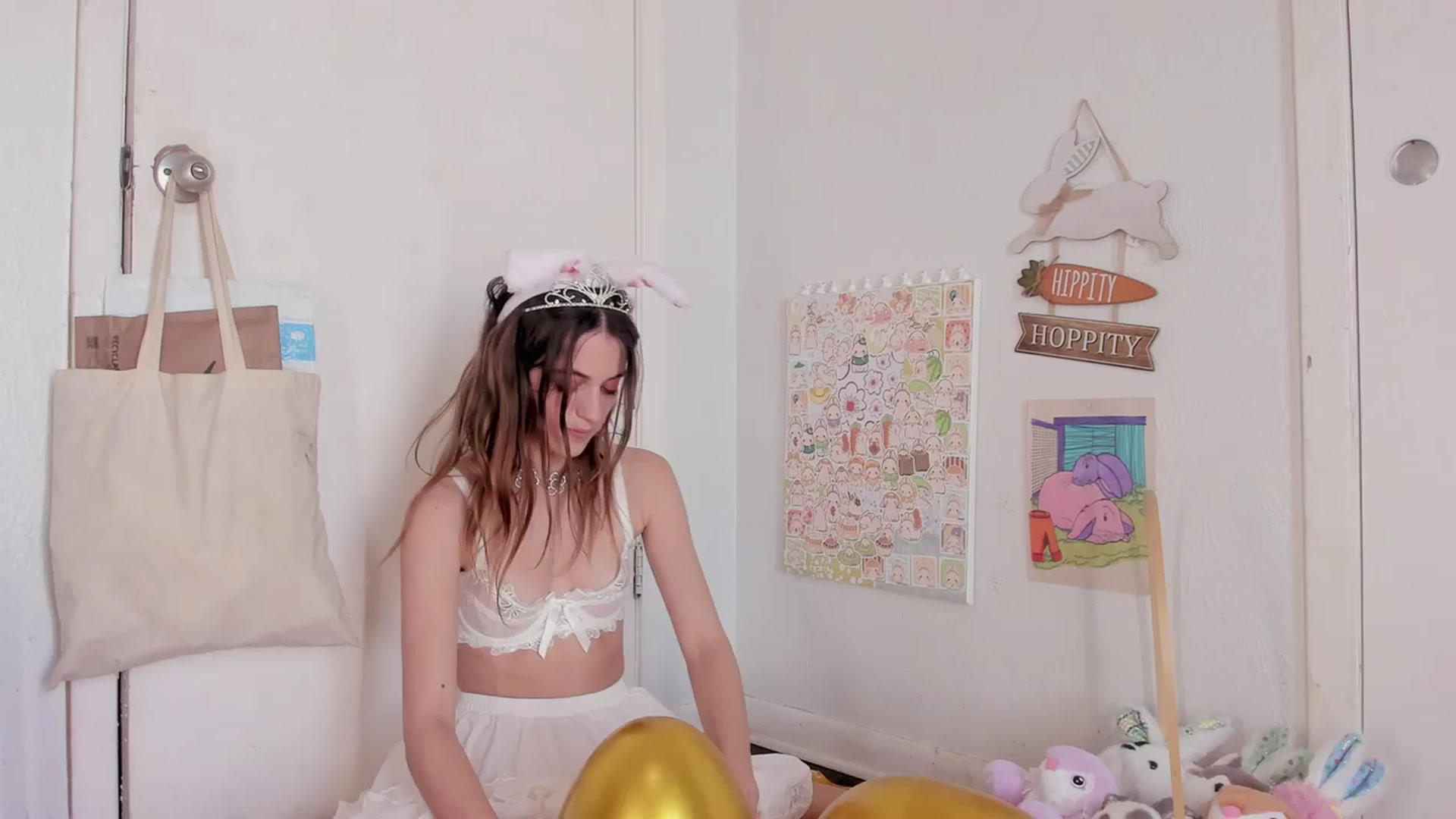 Gallery image thumbnail from NaomiDee's myfreecams stream on, 03/22/2024, 21:49 image 20 of 20