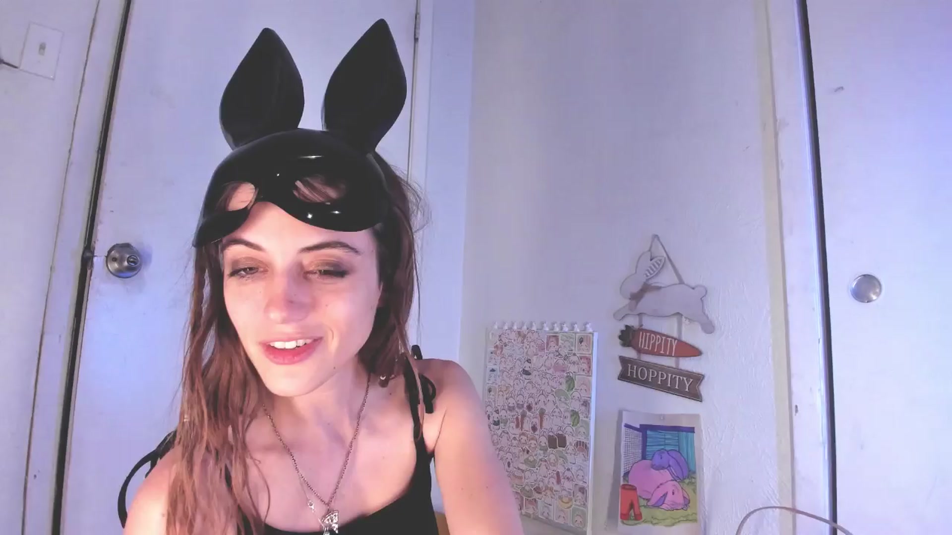 Gallery image thumbnail from NaomiDee's myfreecams stream on, 03/30/2024, 07:18 image 19 of 20