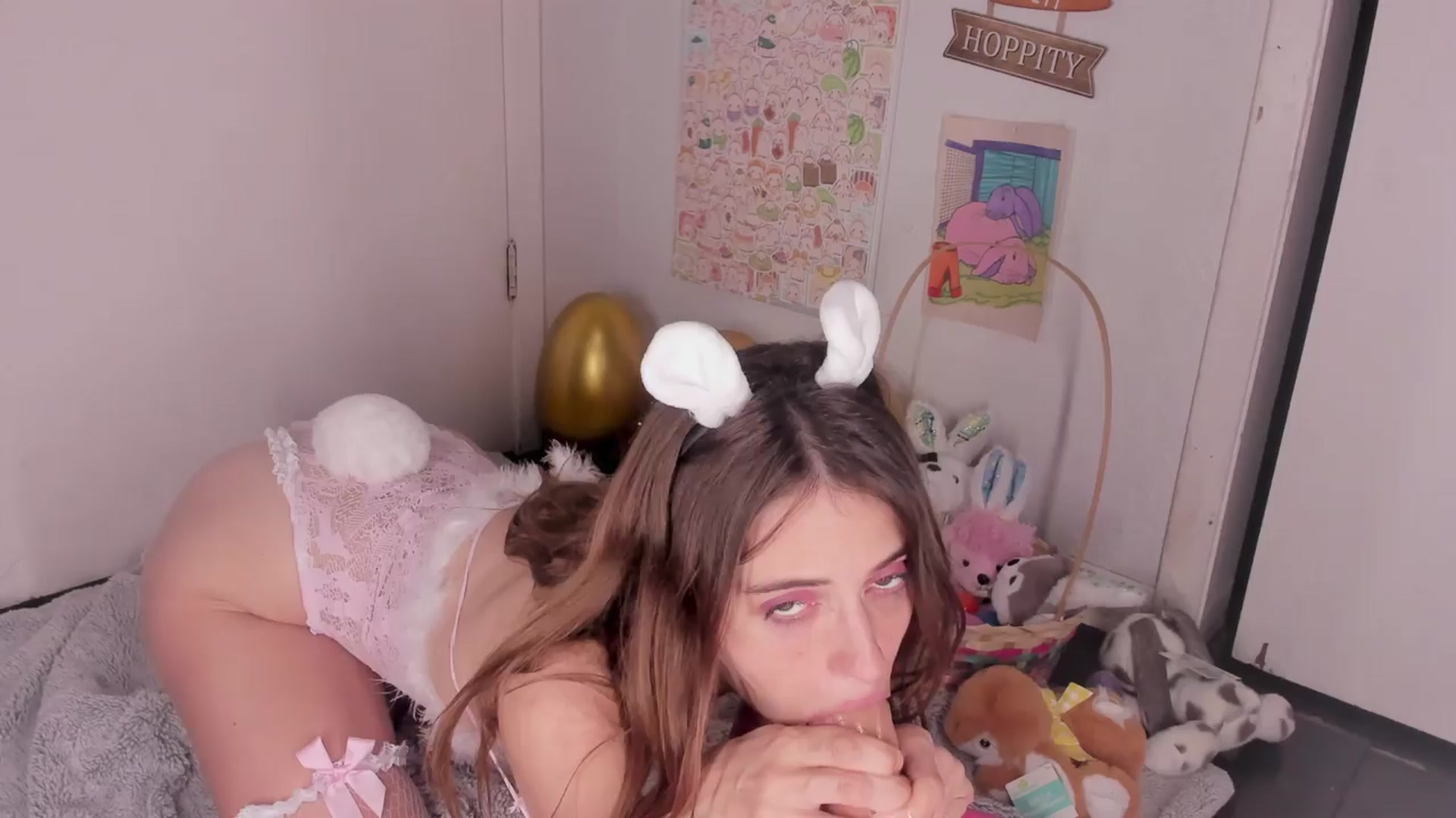 Gallery image thumbnail from NaomiDee's myfreecams stream on, 04/01/2024, 03:39 image 12 of 20