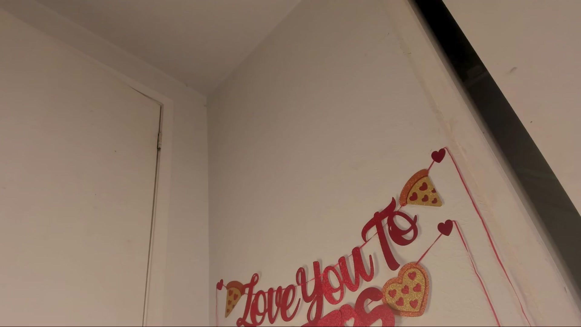 Gallery image thumbnail from NaomiDee's myfreecams stream on, 04/04/2024, 13:44 image 15 of 20