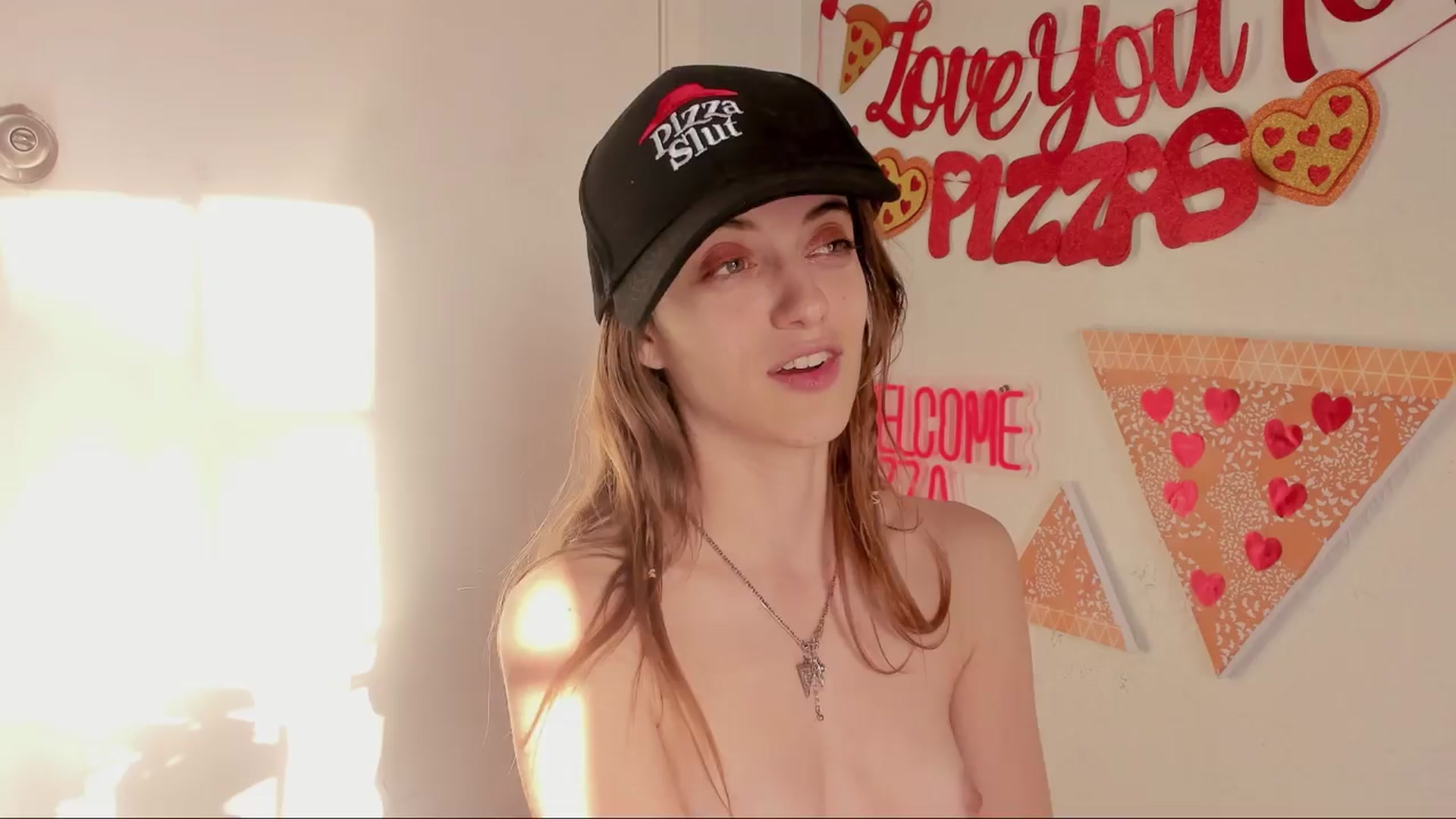 Gallery image thumbnail from NaomiDee's myfreecams stream on, 04/04/2024, 13:44 image 3 of 20