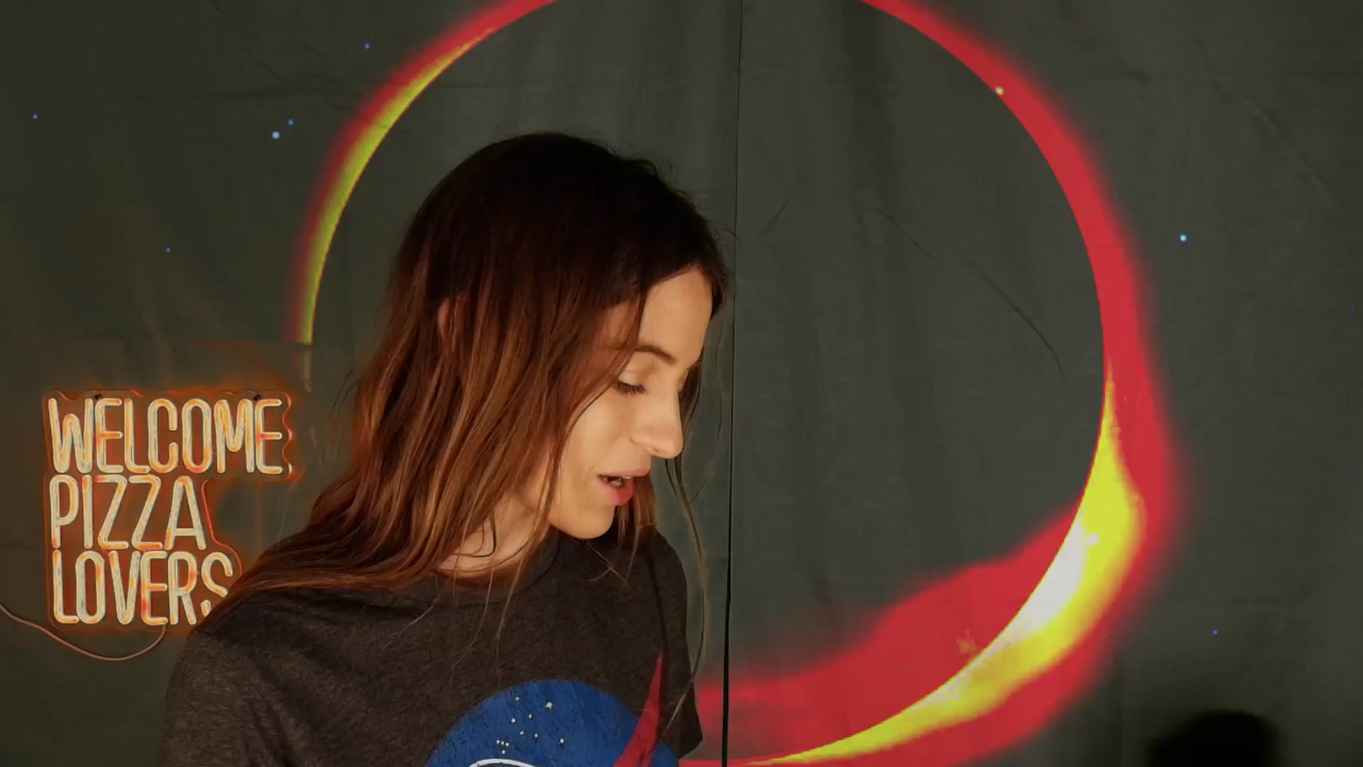 Gallery image thumbnail from NaomiDee's myfreecams stream on, 04/09/2024, 01:28 image 4 of 20