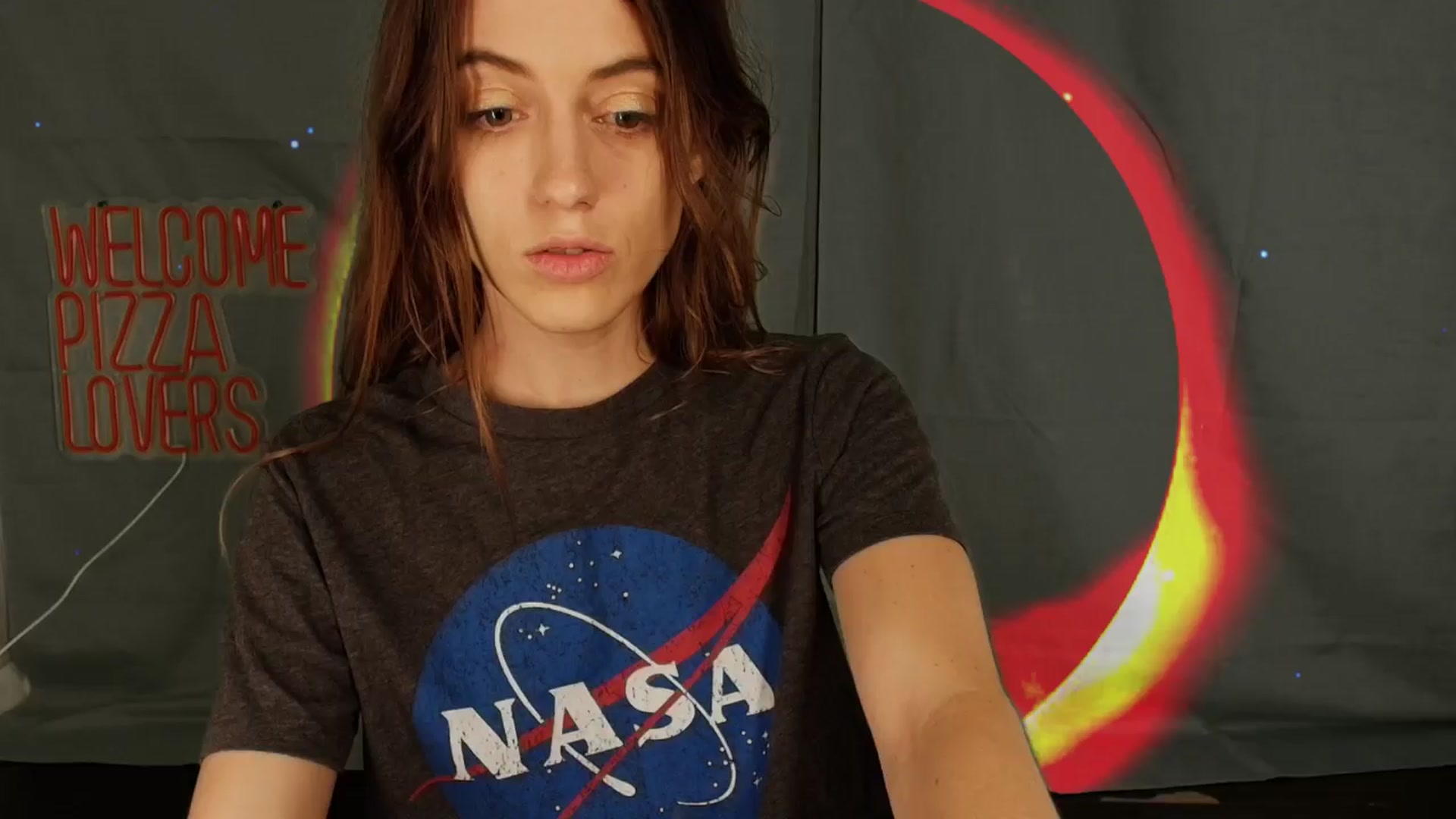 Gallery image thumbnail from NaomiDee's myfreecams stream on, 04/09/2024, 01:28 image 10 of 20